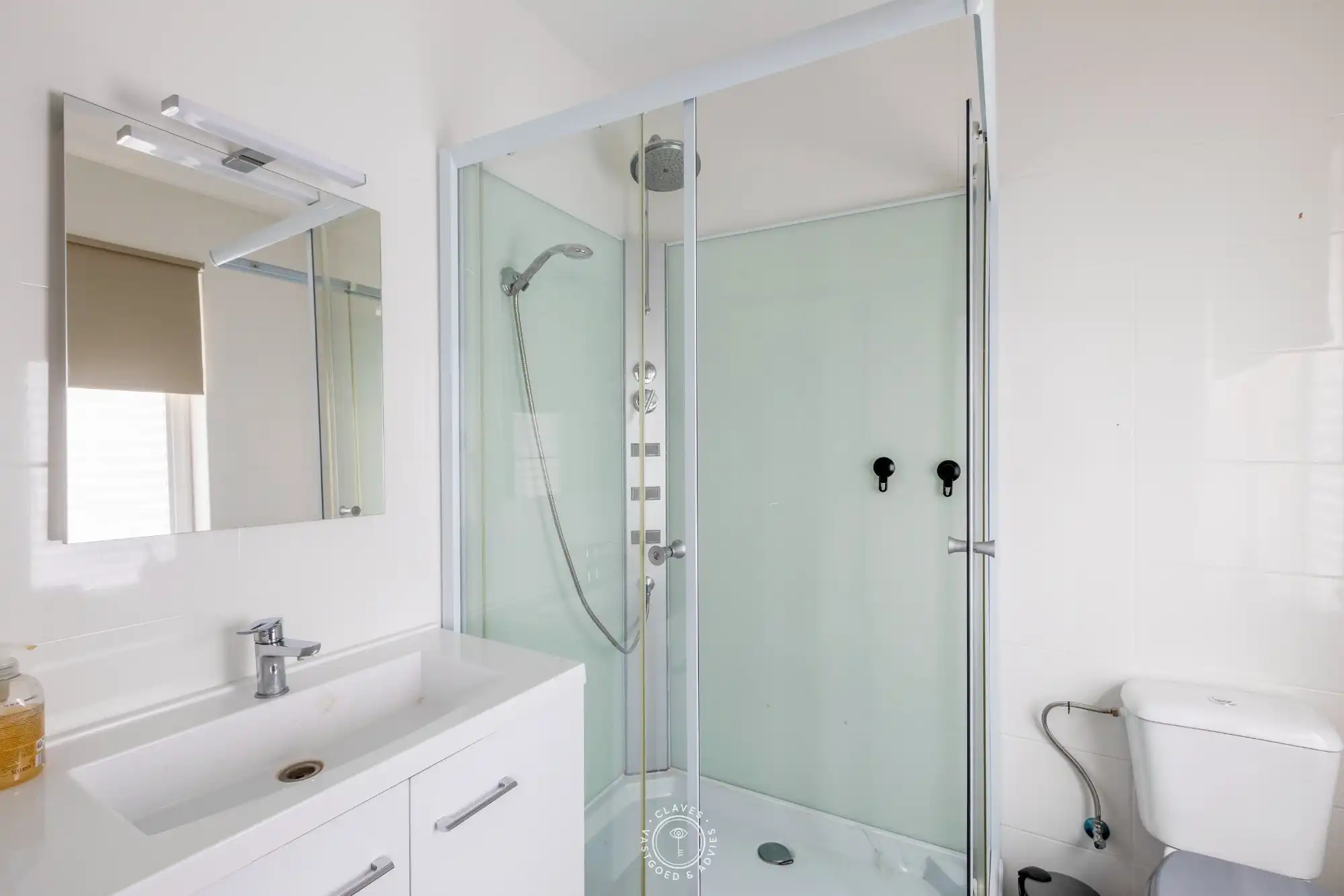 Vierslaapkamer woning met privatieve parkeermogelijkheden foto 12