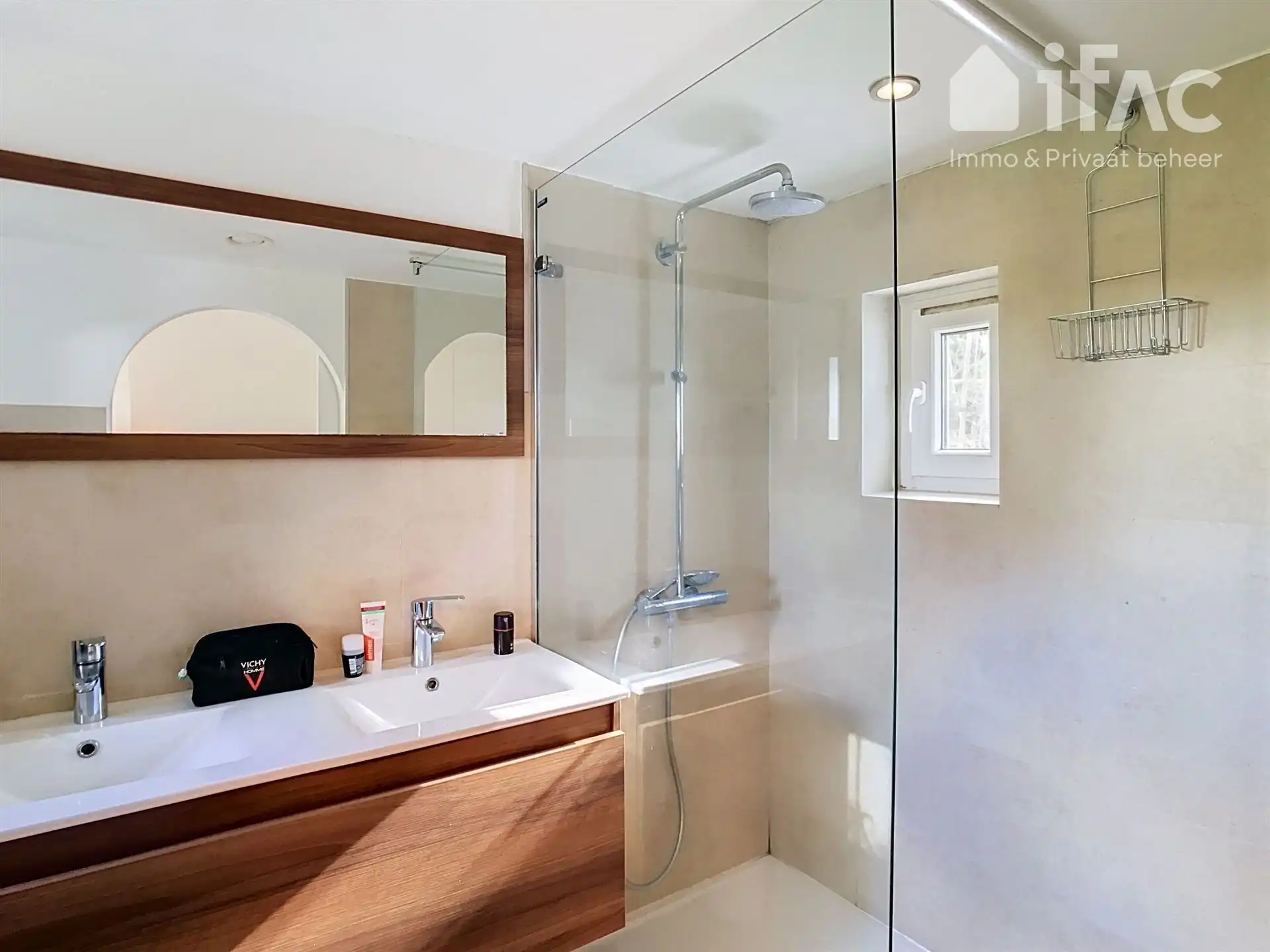 Rustig gelegen bungalow, 3slpks, 2badks foto 21