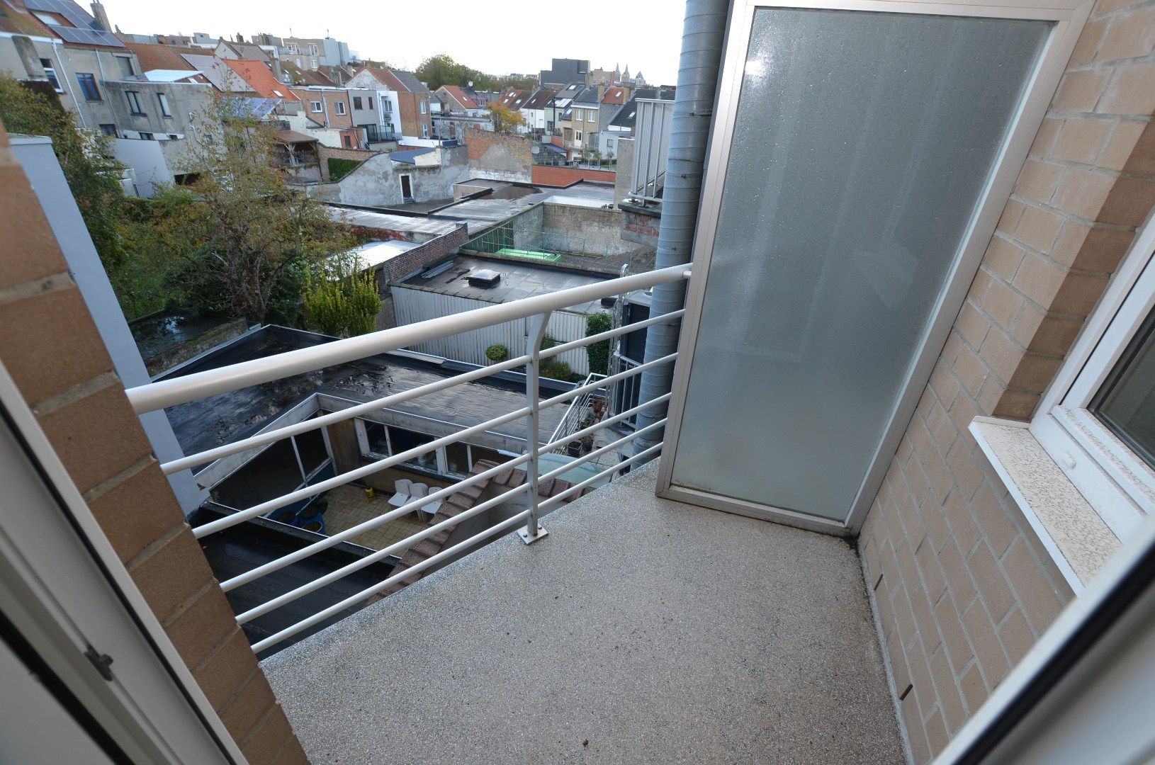 Instapklaar appartement (3de verdieping) foto 9