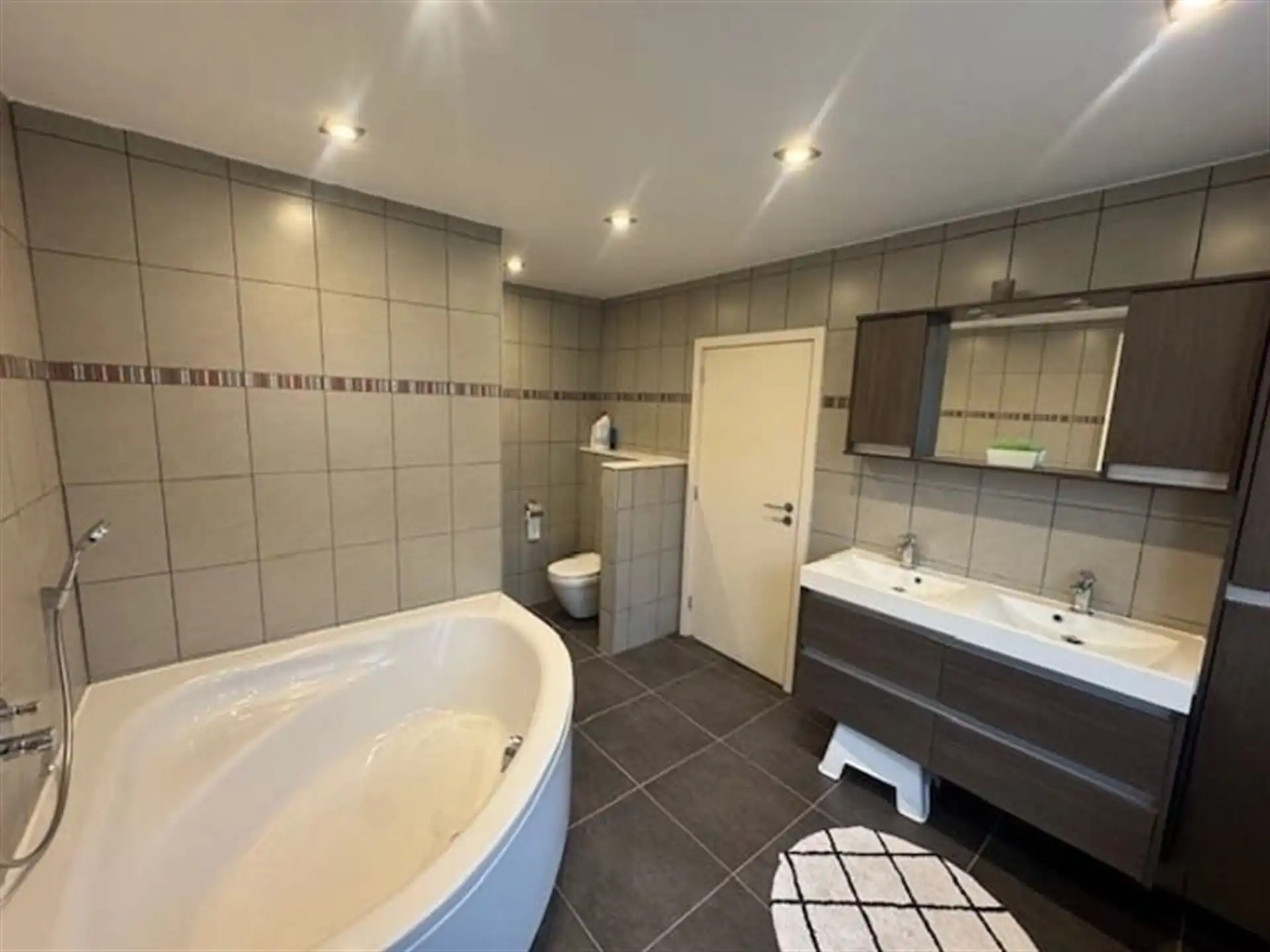 Energiezuinige woning met 3 slaapkamers! foto 6