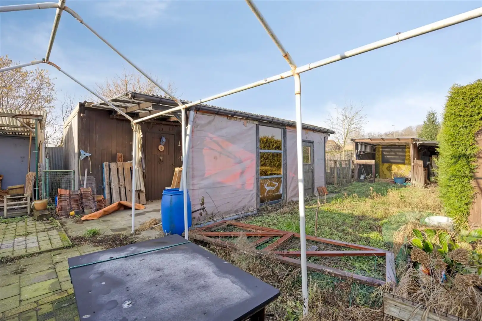 Grondig te renoveren huis. foto 27