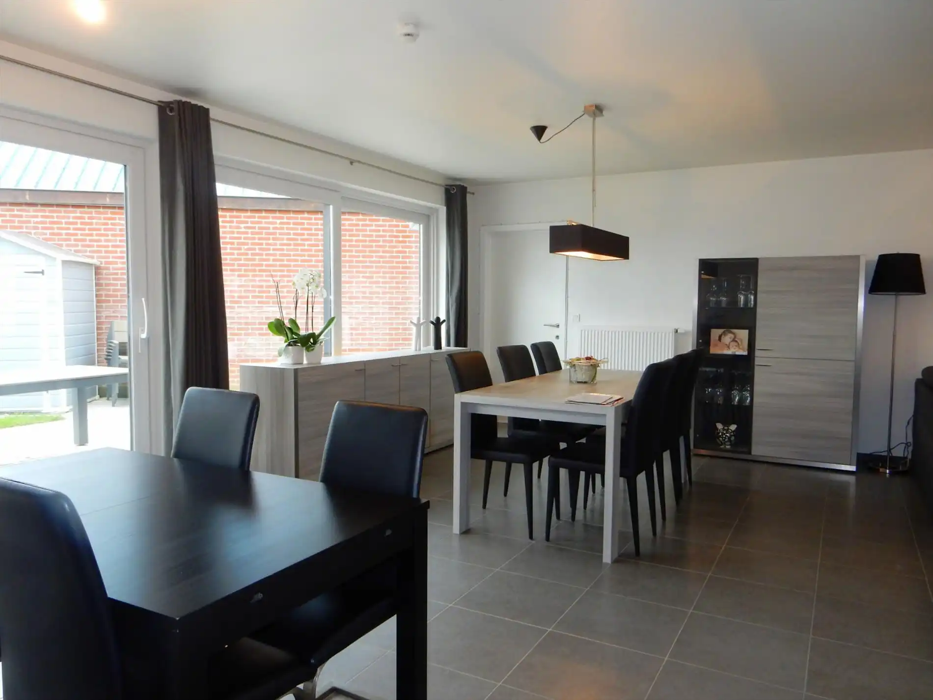 Te huur: ruime woning met 3 slaapkamers, tuin en garage foto 4