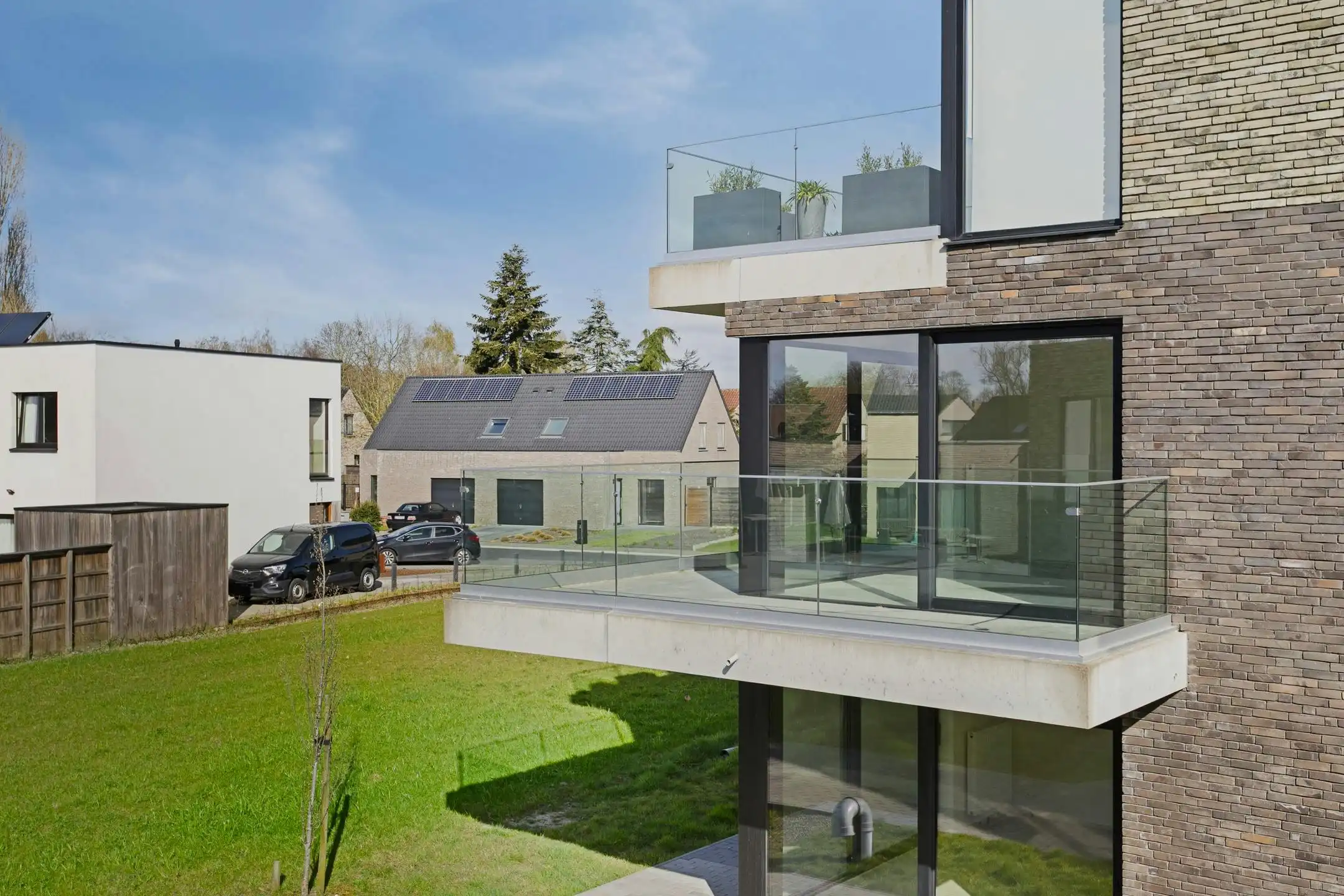 Modern appartement met royaal terras te koop in Roeselare foto 11