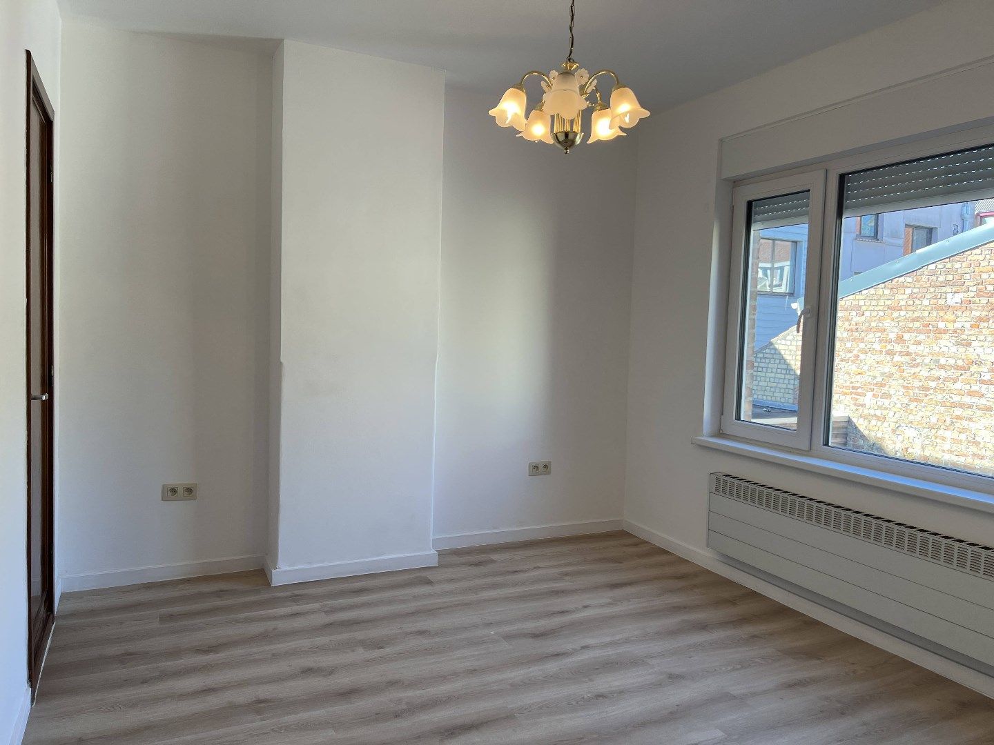 Goed gelegen rijwoning met tuintje foto 17