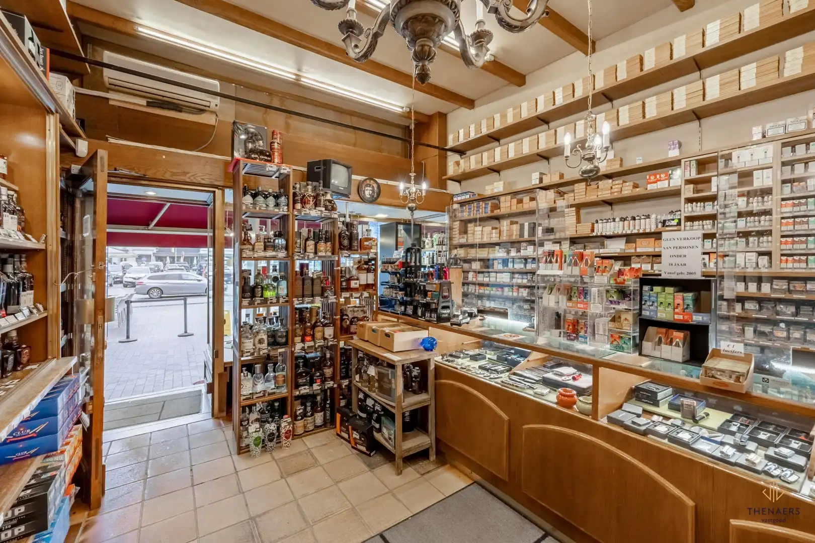 Authentiek handelspand in het centrum. foto 5