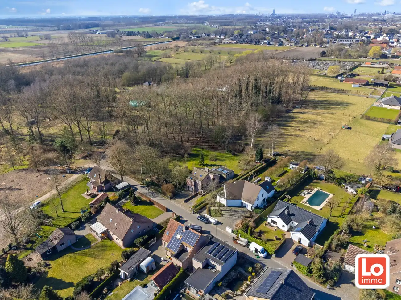 VERKOCHT! Charmante alleenstaande woning met inpandige dubbele garage en grote tuin met aanpalend bos (1ha) op een rustige locatie nabij het centrum van Wachtebeke! foto 21