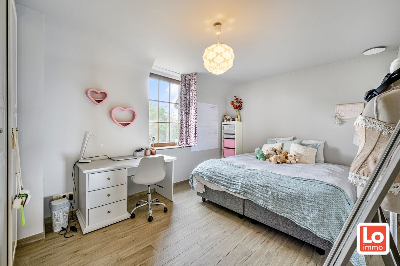 VERKOCHT! Ruime, charmante en degelijke alleenstaande villa met inpandige garage op een rustige en makkelijk bereikbare locatie tussen Lochristi en Gent. foto 29