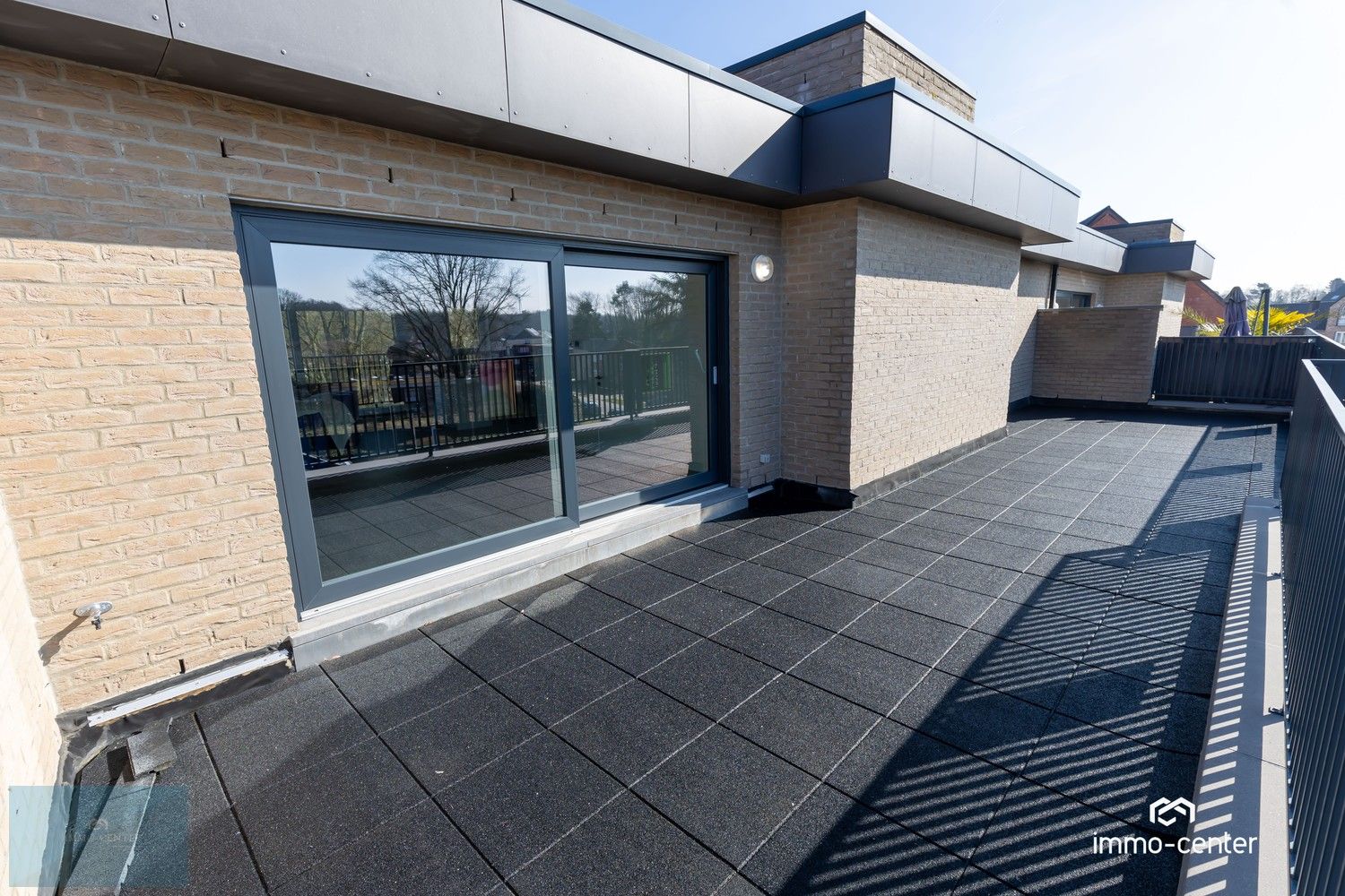Penthouse met 2 slaapkamers en terras aan voor en achterzijde foto 11