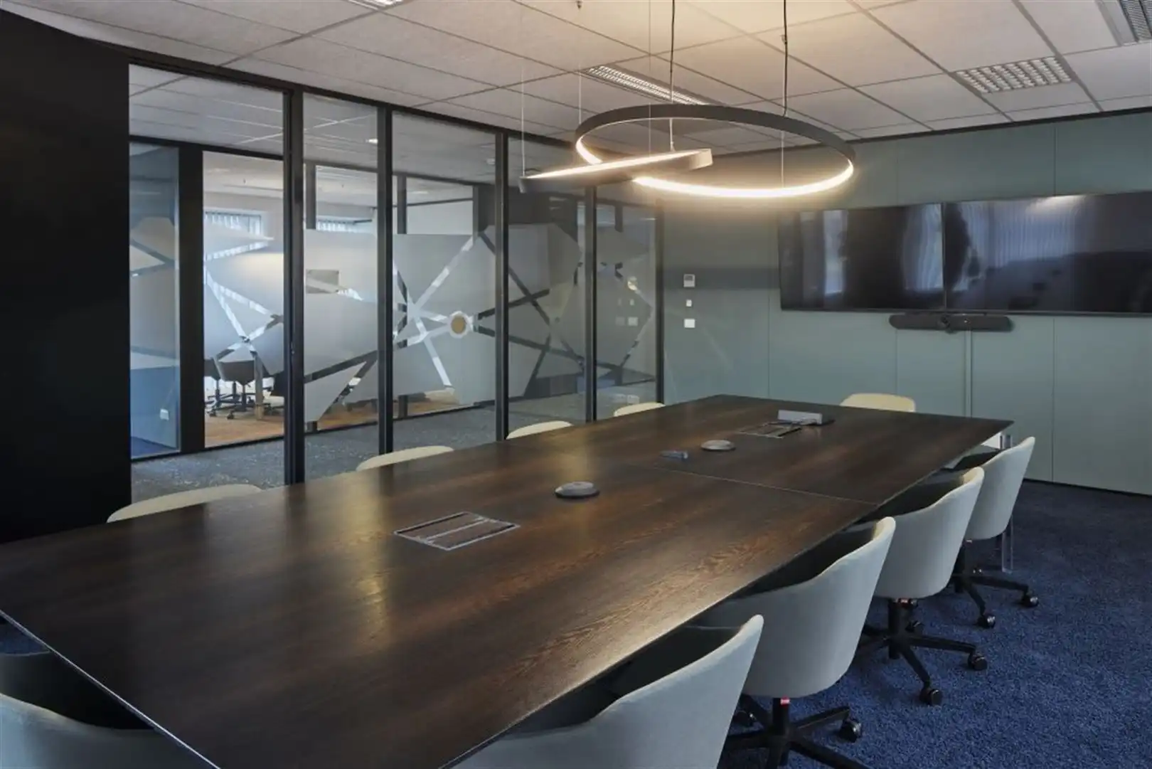 Kantoren te huur in Stephenson Plaza vanaf 446m² tot 2695m² beschikbaar foto 6