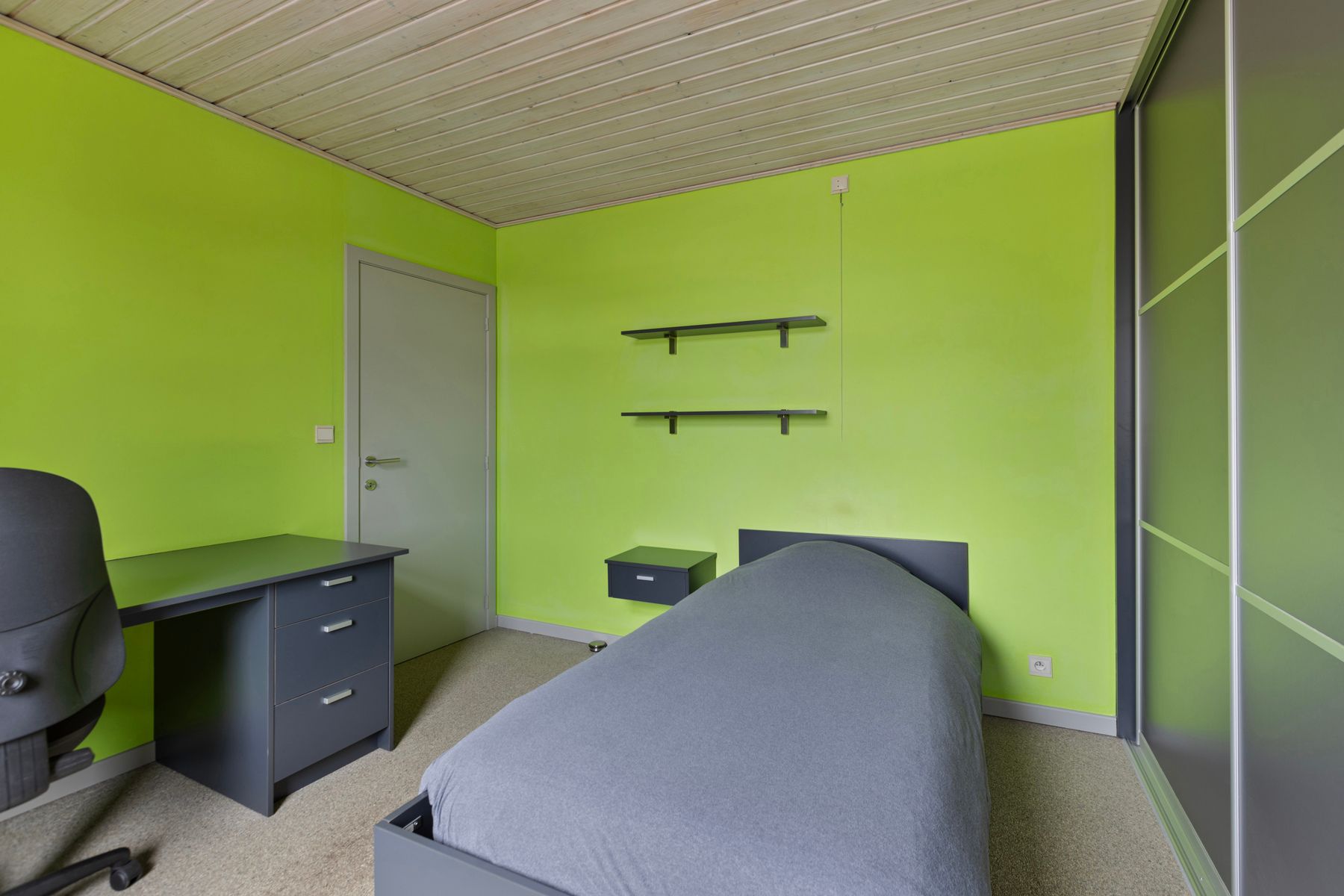 Charmante, gerenoveerde HOB met veranda en tuin in Hasselt – instapklaar en perfect gelegen! foto 28