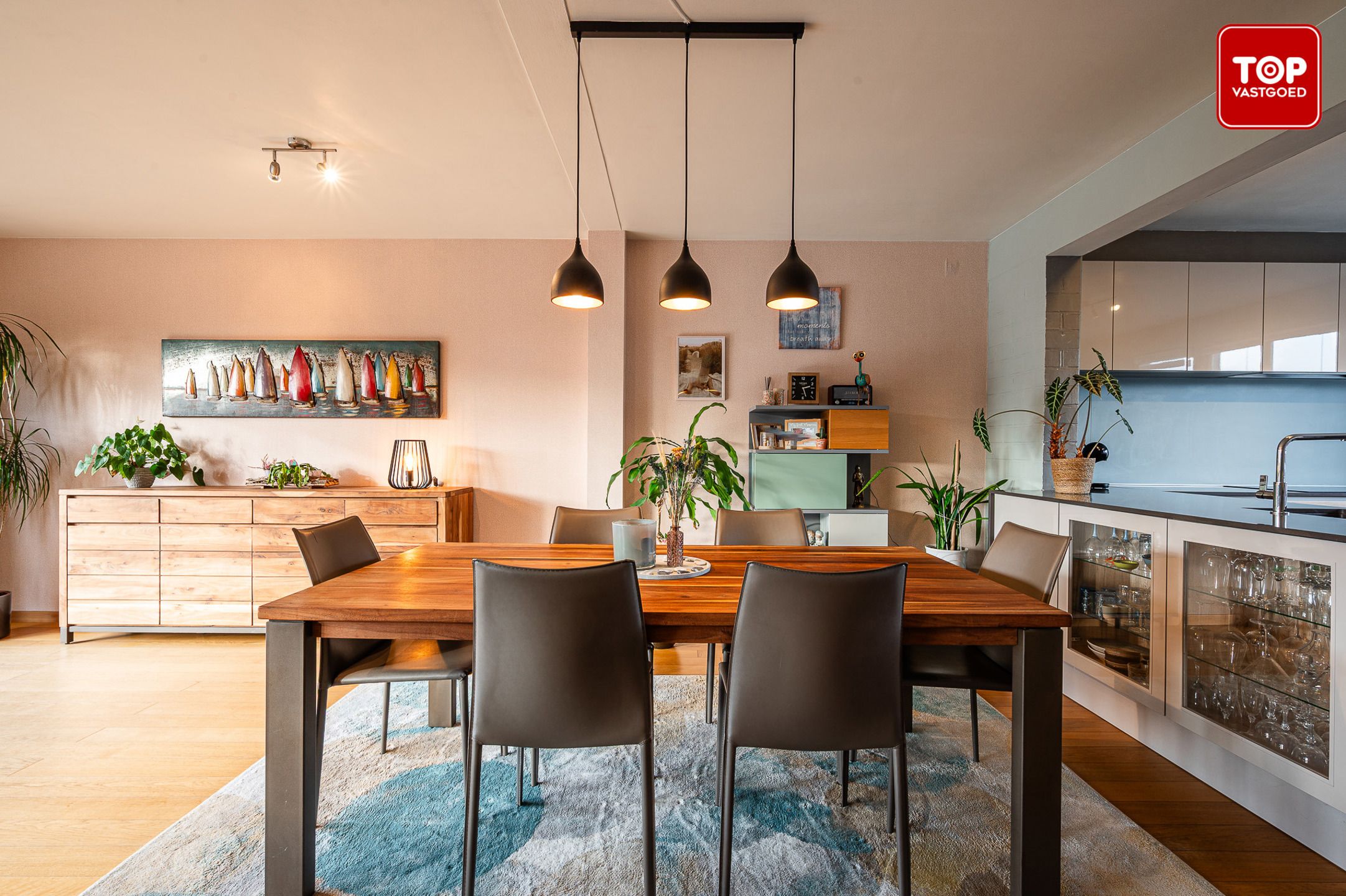 Bel-etagewoning met 3 slaapkamers, jacuzzi en sauna foto 6