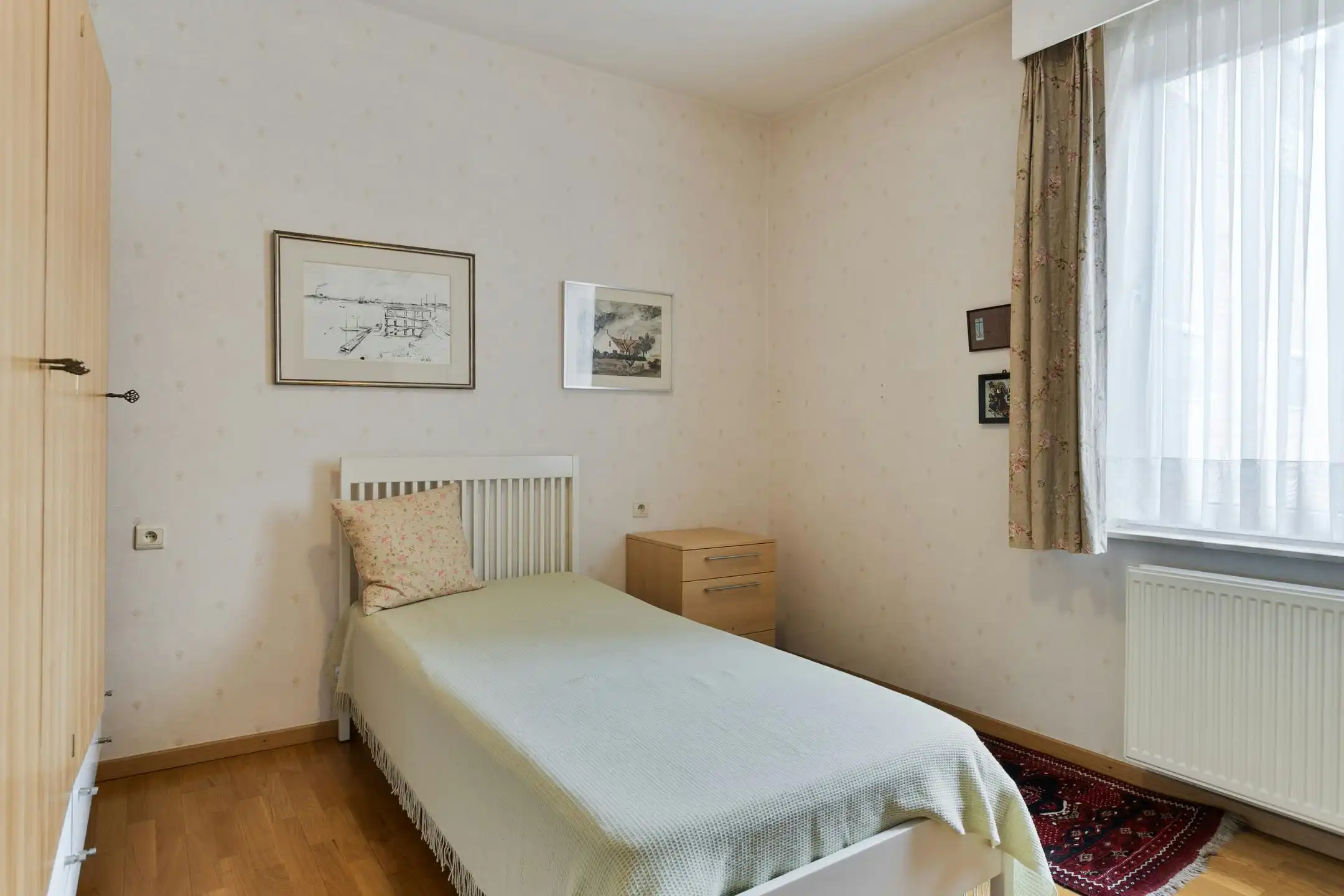 Lichtrijk 2 slaapkamer appartement te koop in Brugge centrum foto 8