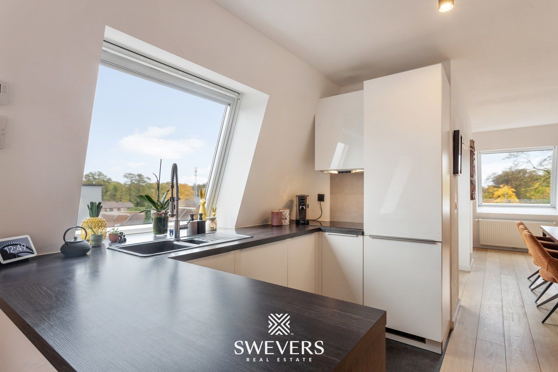 Ruim appartement (125m²) met 3 slpk in hartje Leopoldsburg foto 12