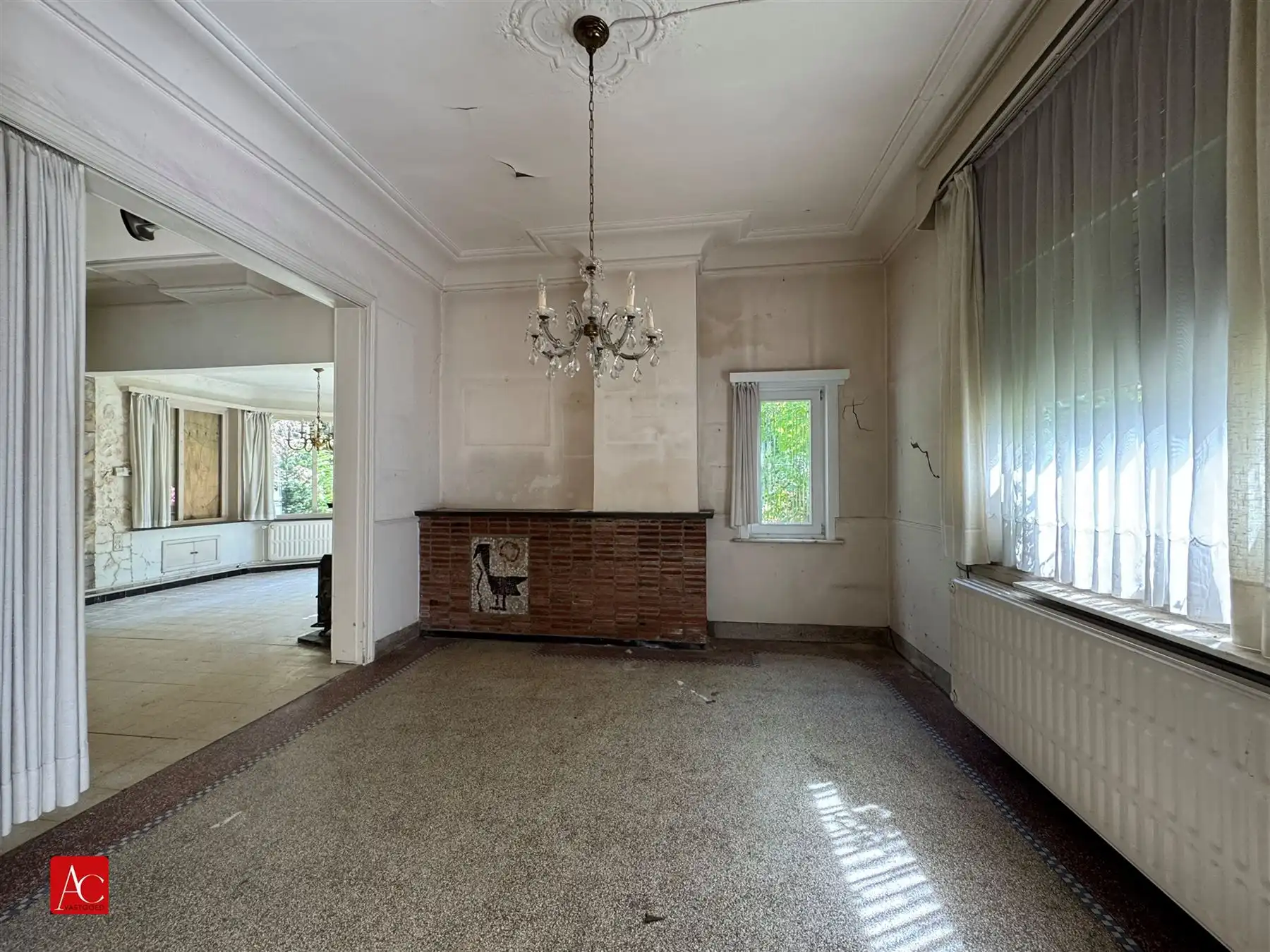 Renovatiewoning op ruim perceel of projectgrond foto 13
