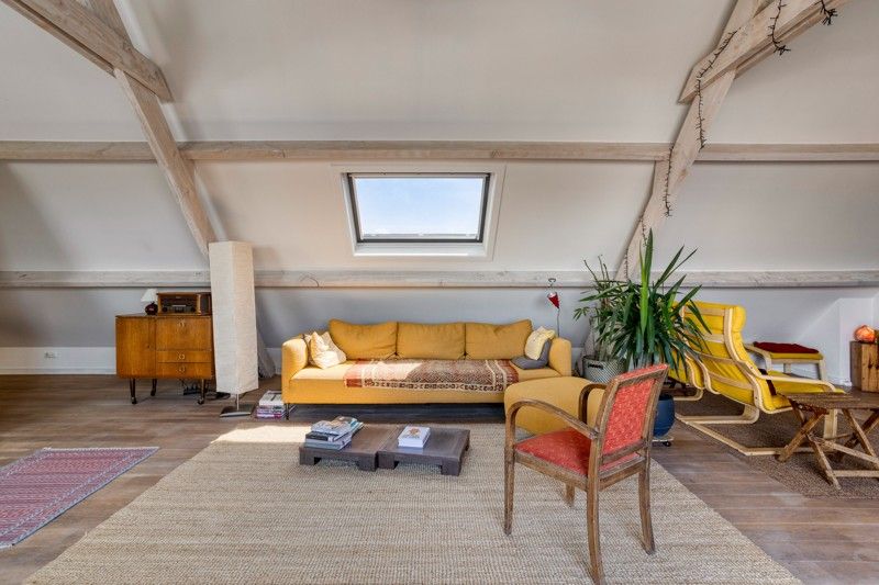 Ruim en charmant dakappartement met 3 slaapkamers en garage TE KOOP in hartje WAKKEN! foto 5