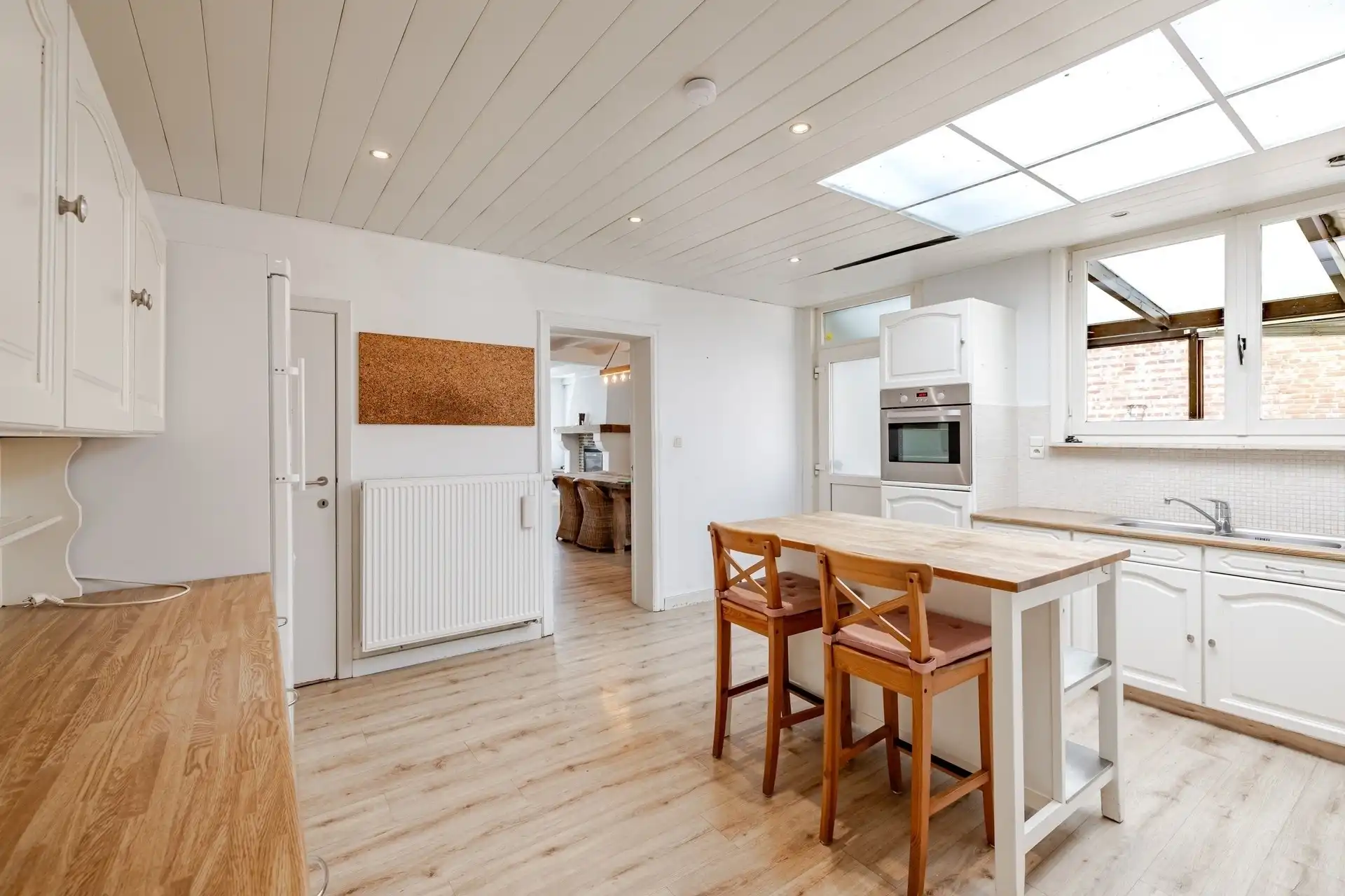 Interessante woning met prachtige tuin in Wichelen. foto 13