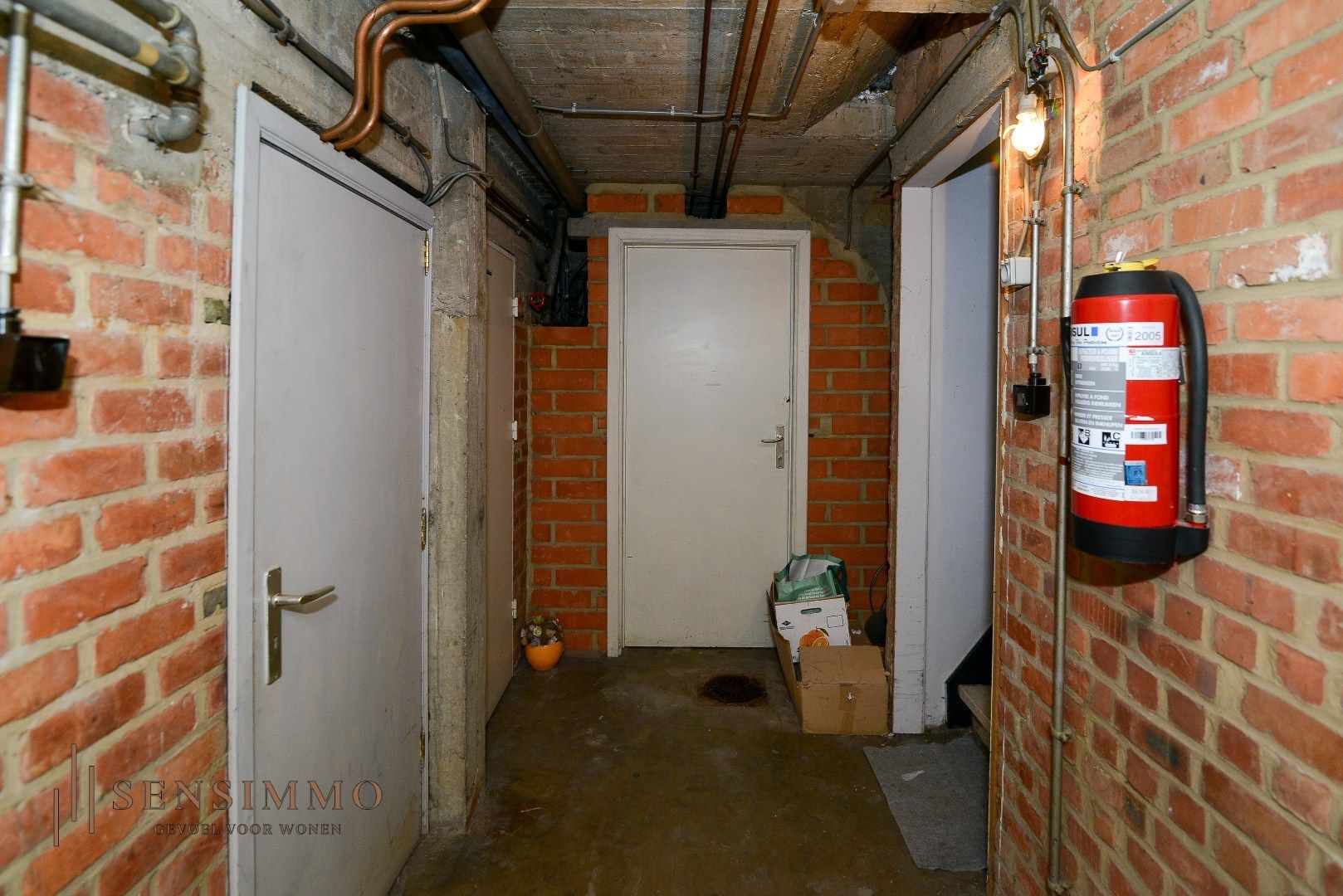 Instapklaar 1 slaapkamerappartement te centrum Genk foto 10