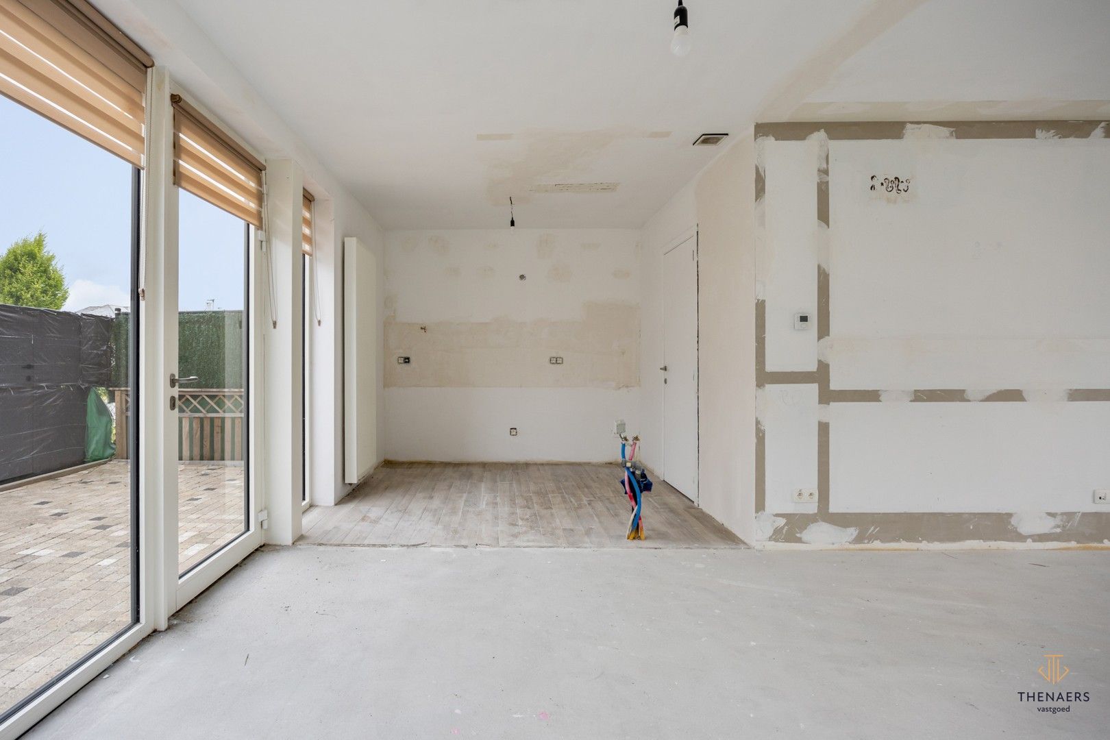 Moderne half‑open bebouwing met 3 slaapkamers op een rustige ligging. foto 7