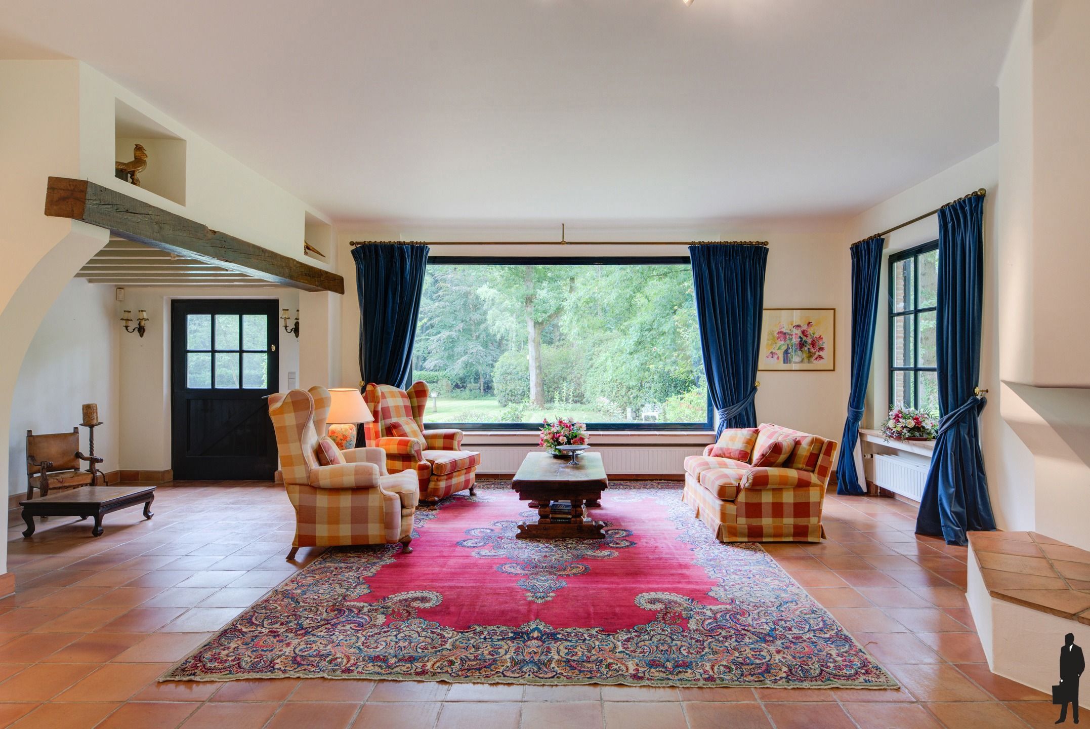 Op absolute toplocatie gelegen villa! foto 5