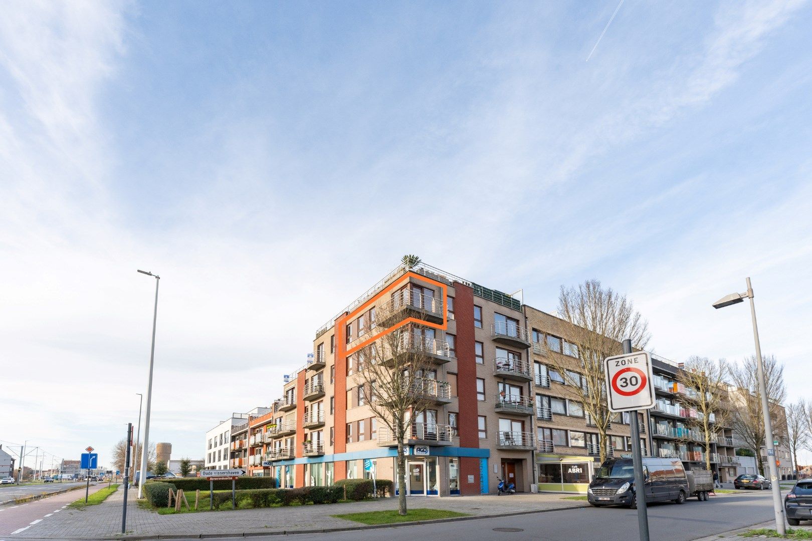 hoek appartement met 1slaapkamer foto 12