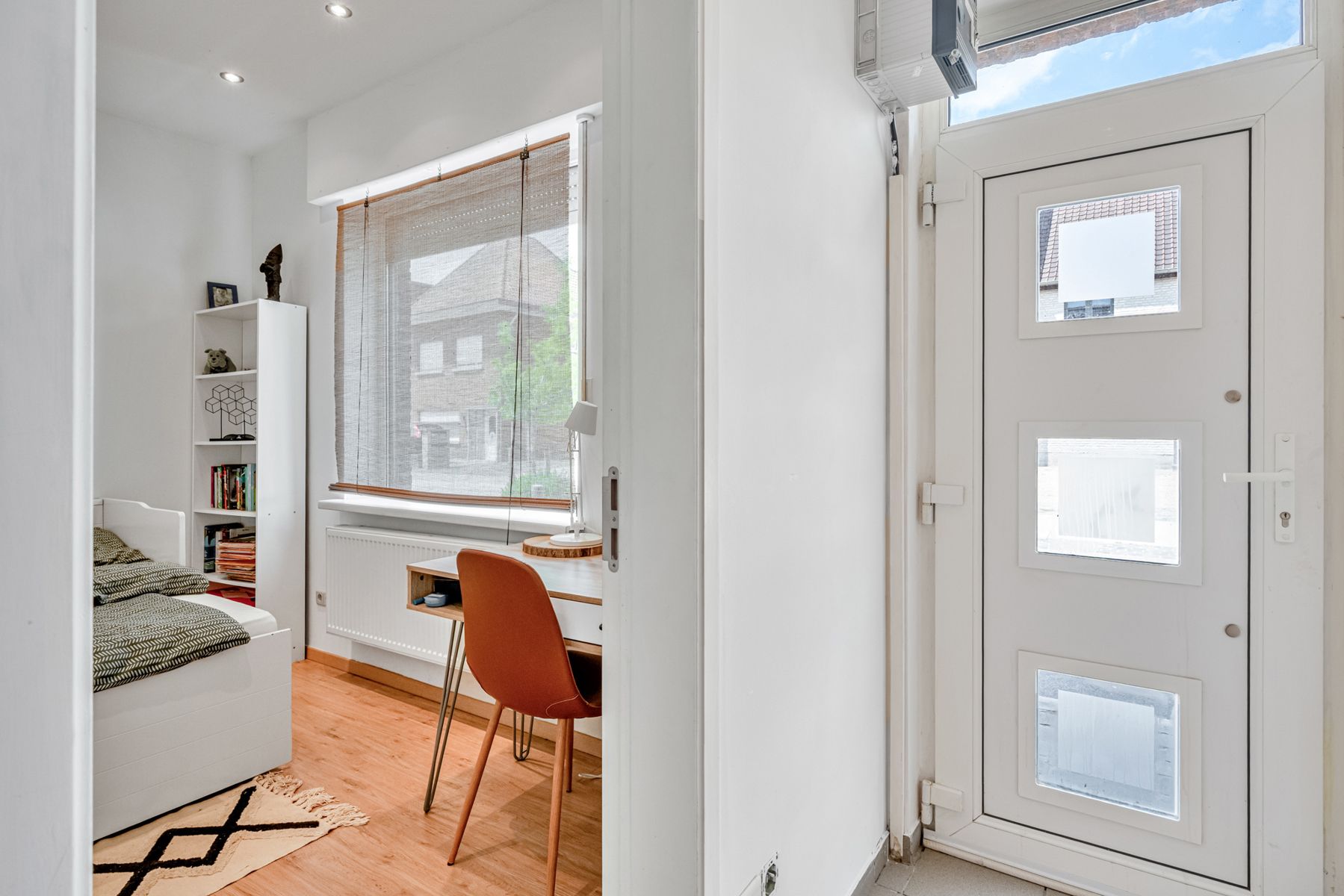 Halfopn bebouwing met 4 slaapkamers en zuidgerichte tuin foto 9