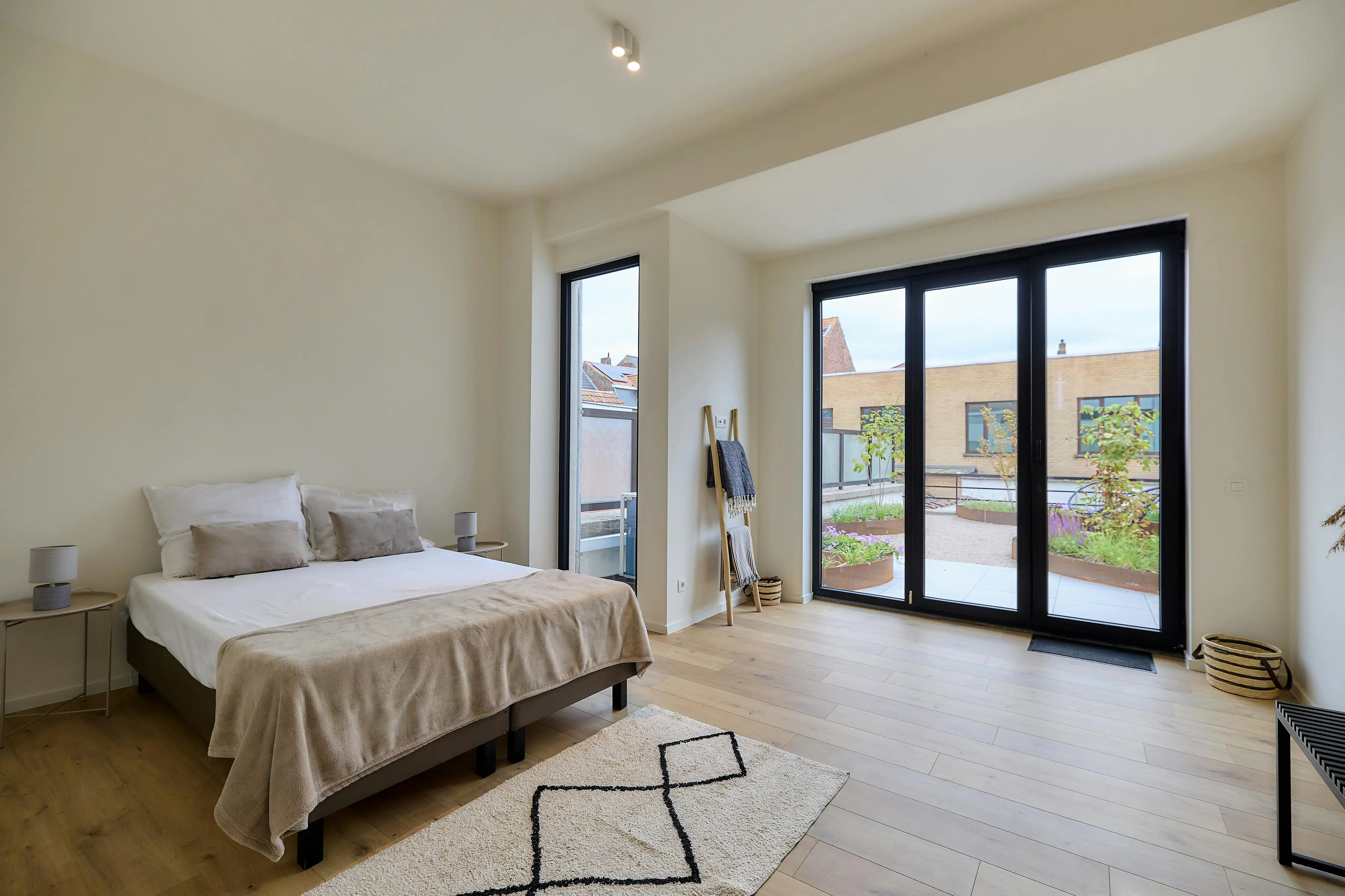 Uniek herenhuis MET LIFT foto 23