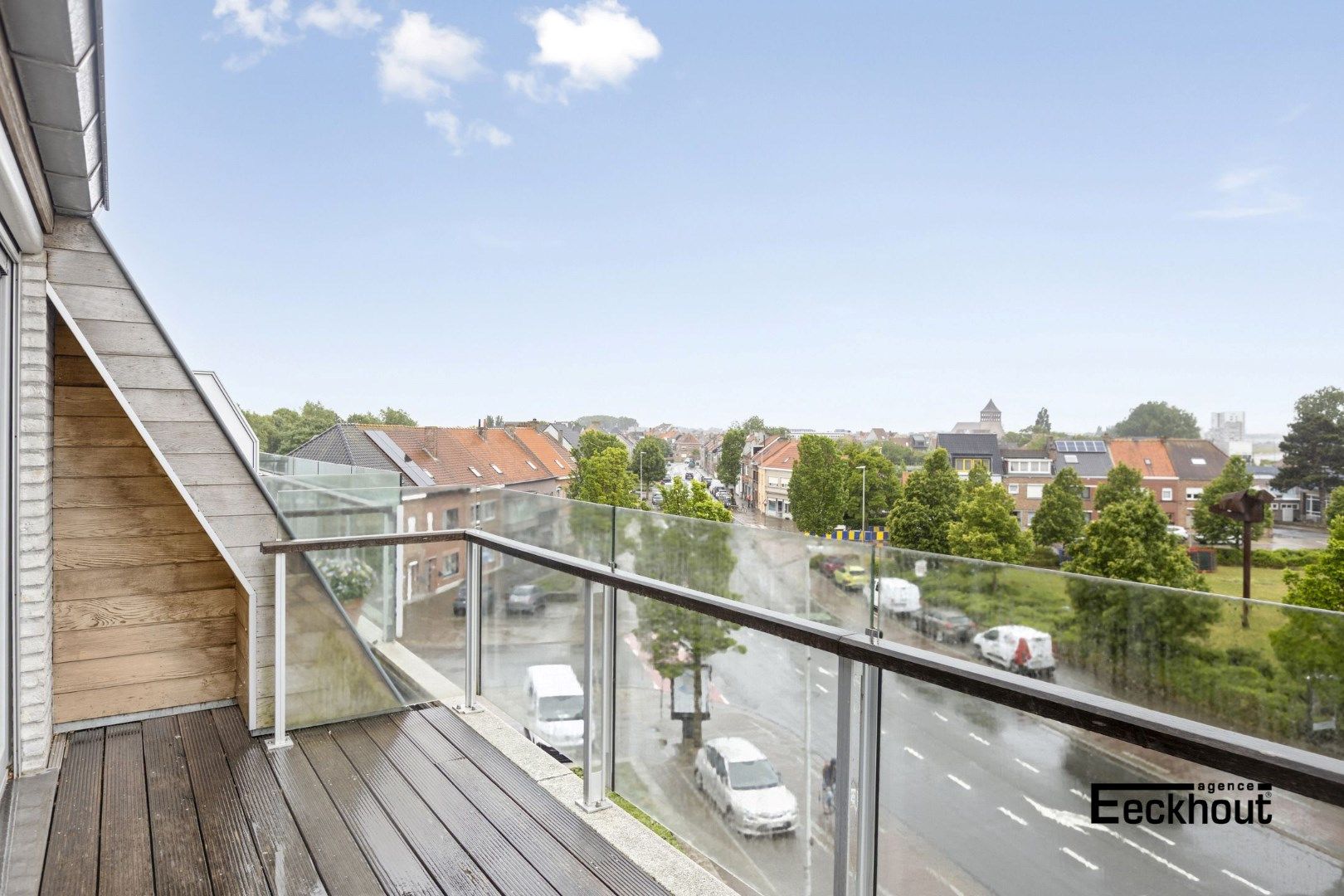 Instapklaar duplexappartement met grote terrassen en mooi open zicht! foto 5