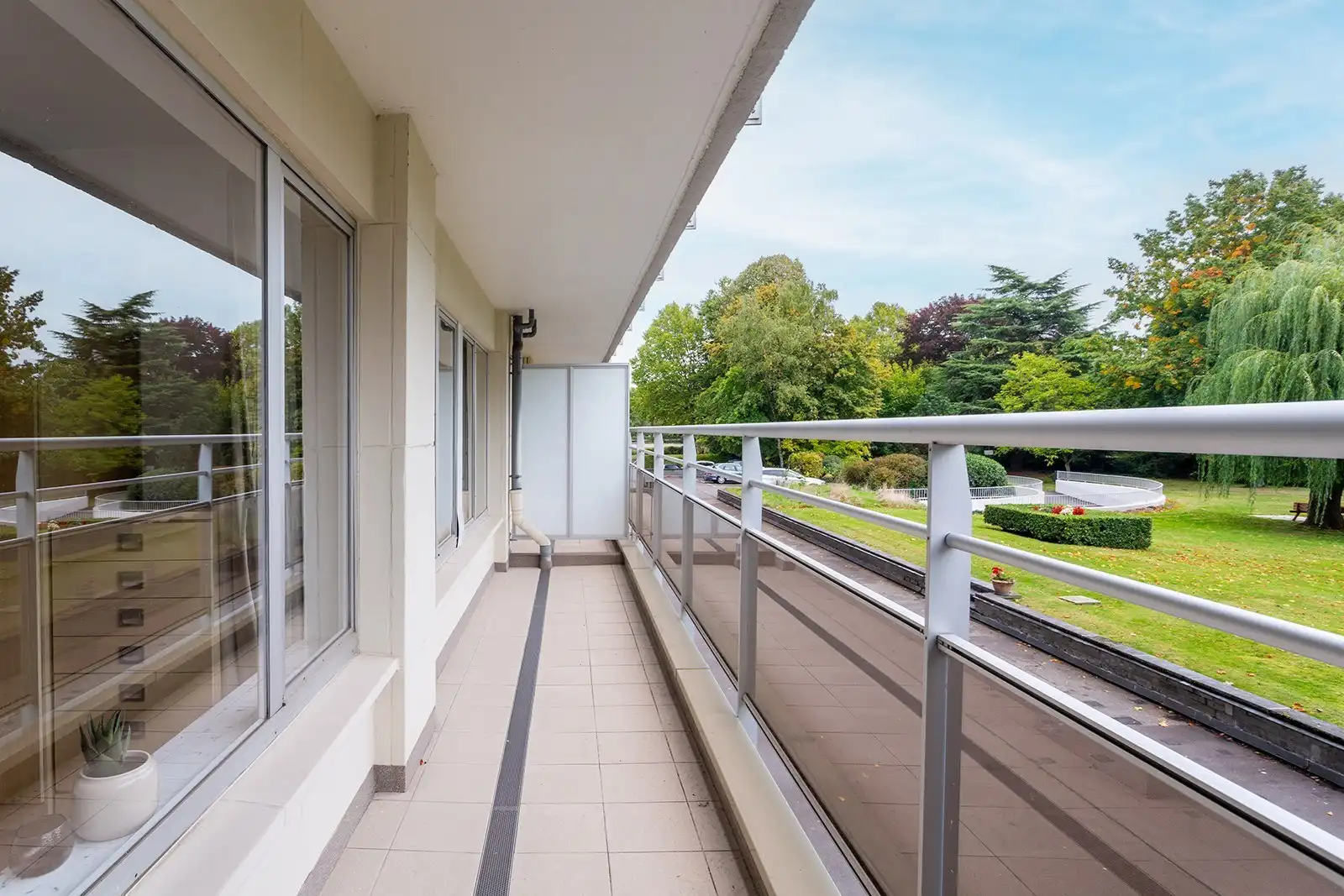 Rustig gelegen 3-slaapkamer appartement met 2 terrassen!    foto 16