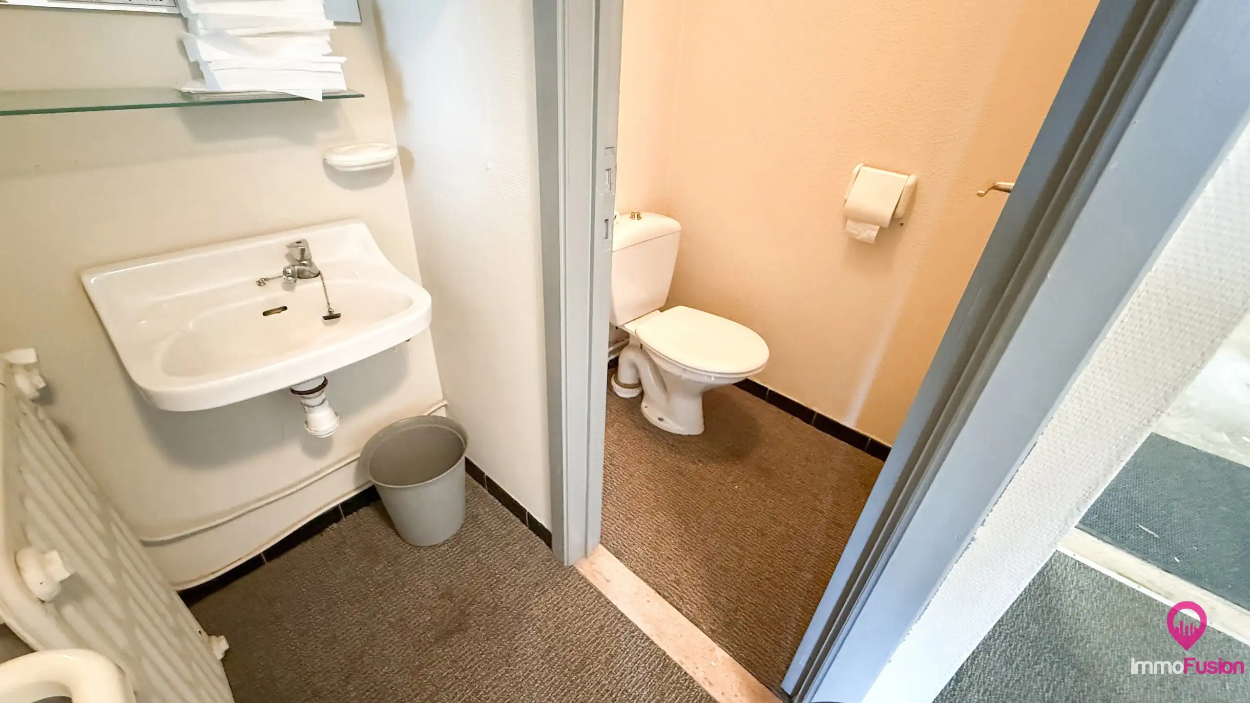 Magazijn met 4 aparte ruimtes en uitstekende bereikbaarheid! foto 24