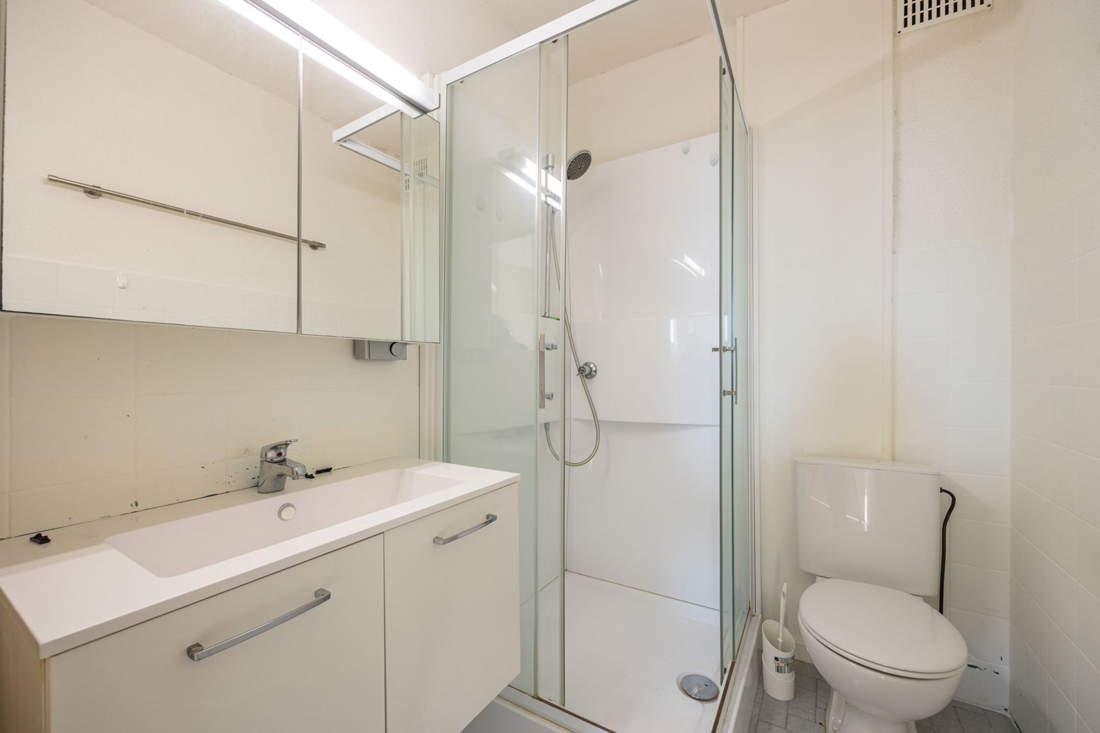 Instapklaar appartement met 2 slaapkamers op toplocatie!  foto 7
