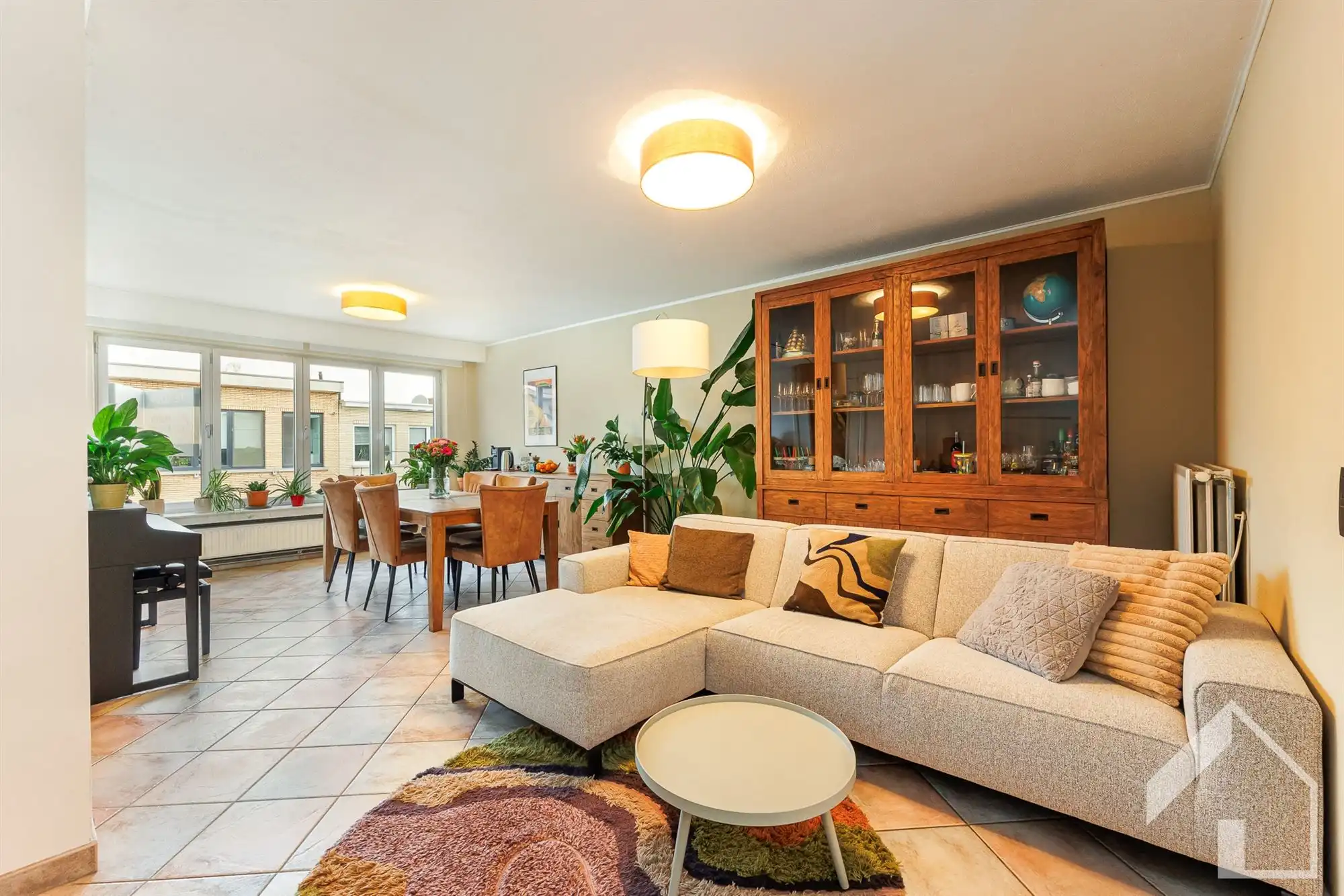 Instapklaar appartement met garagebox! foto 2