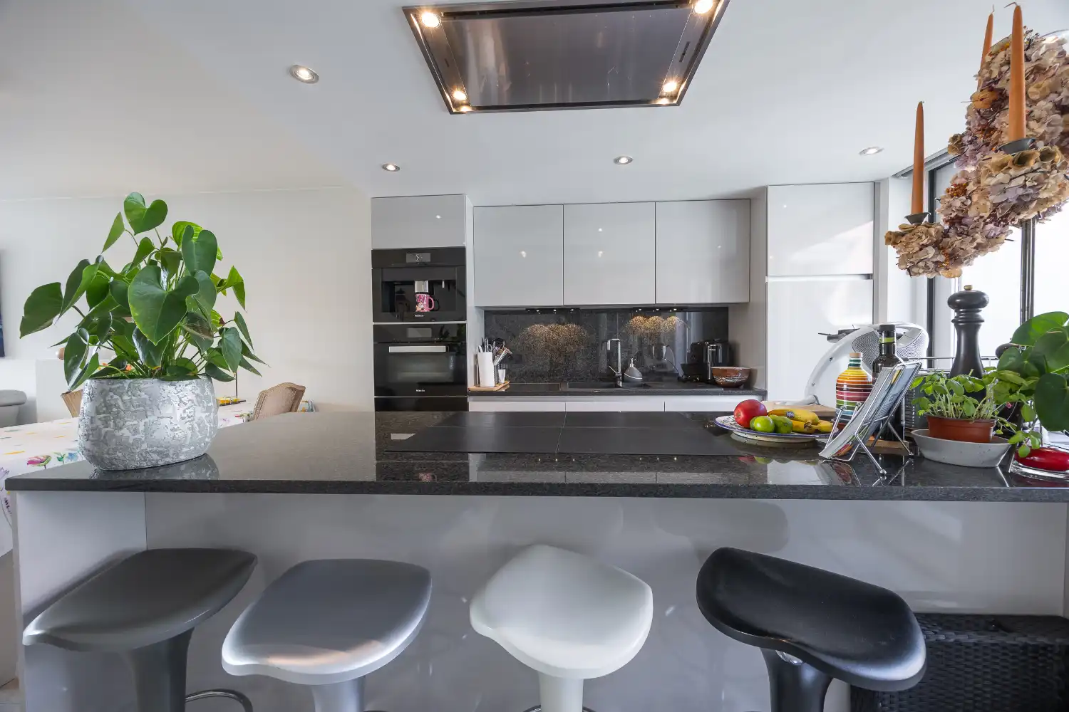Prachtig recent appartement met 3 slaapkamers, 2 zonneterrassen en optionele privatieve parking in het centrum van Middelkerke foto 12