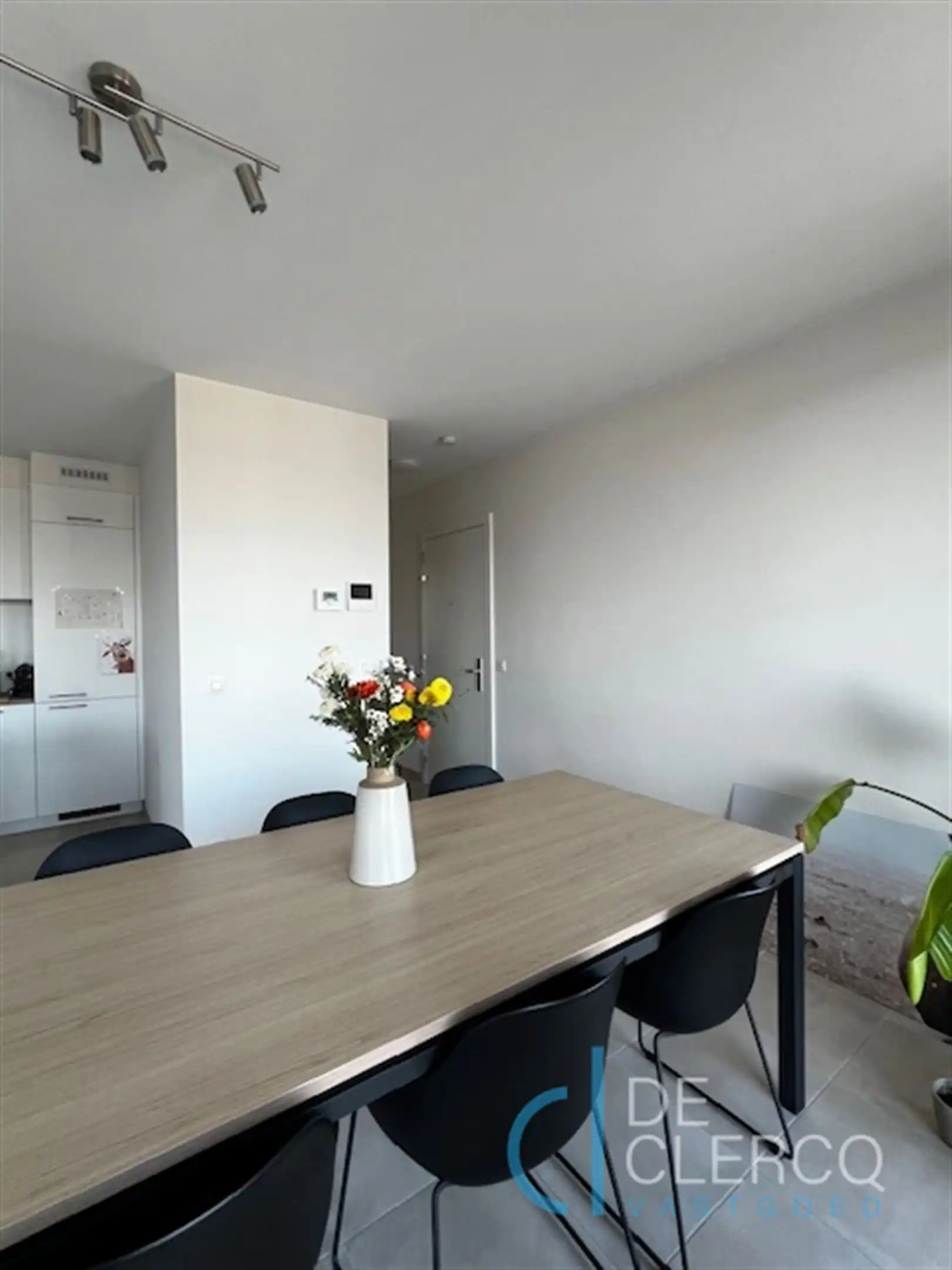 Tijdloos appartement TE HUUR in centrum Lochristi! foto 5
