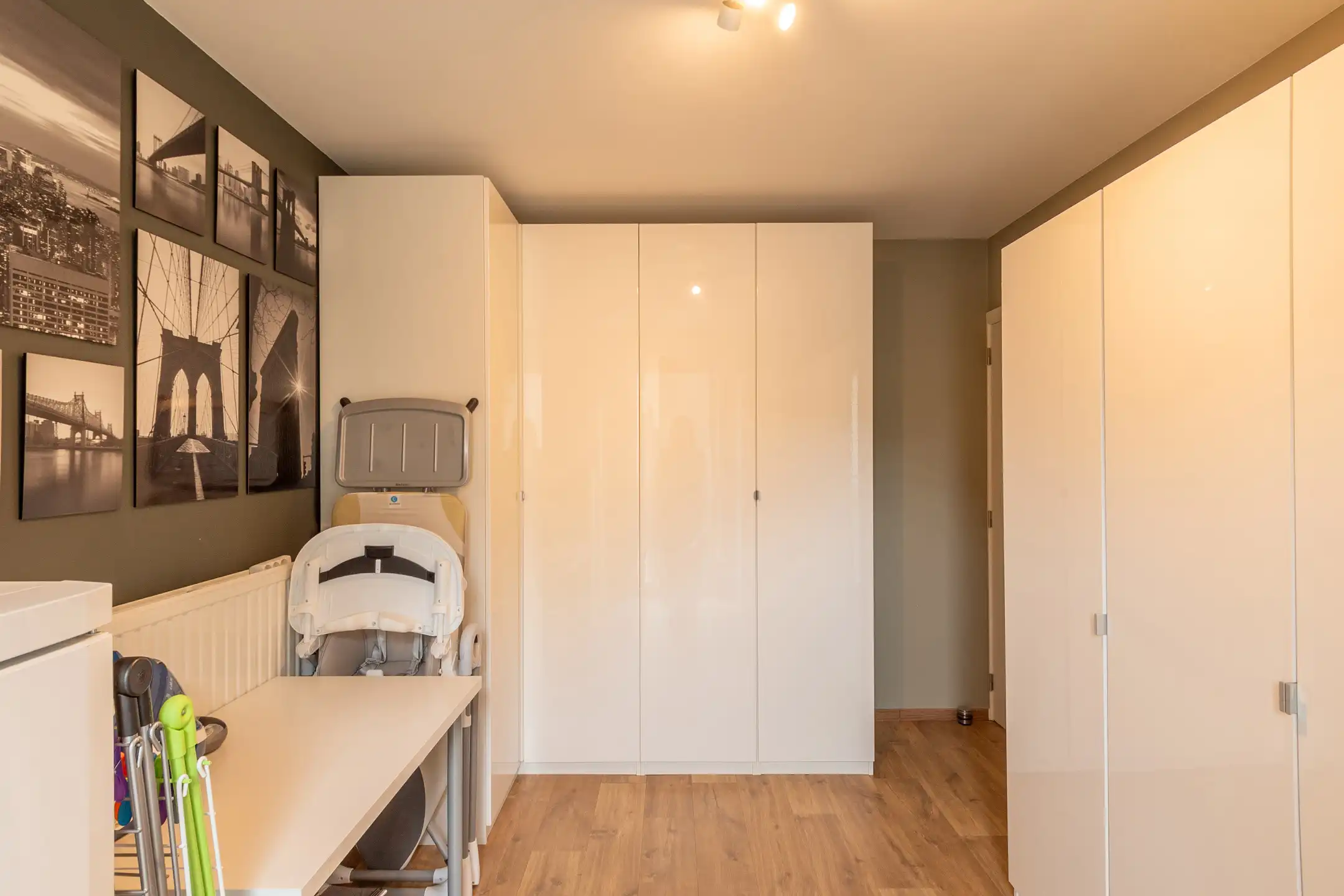 Prachtig GLVLappartement met tuin & 2 autostaanplaatsen foto 21