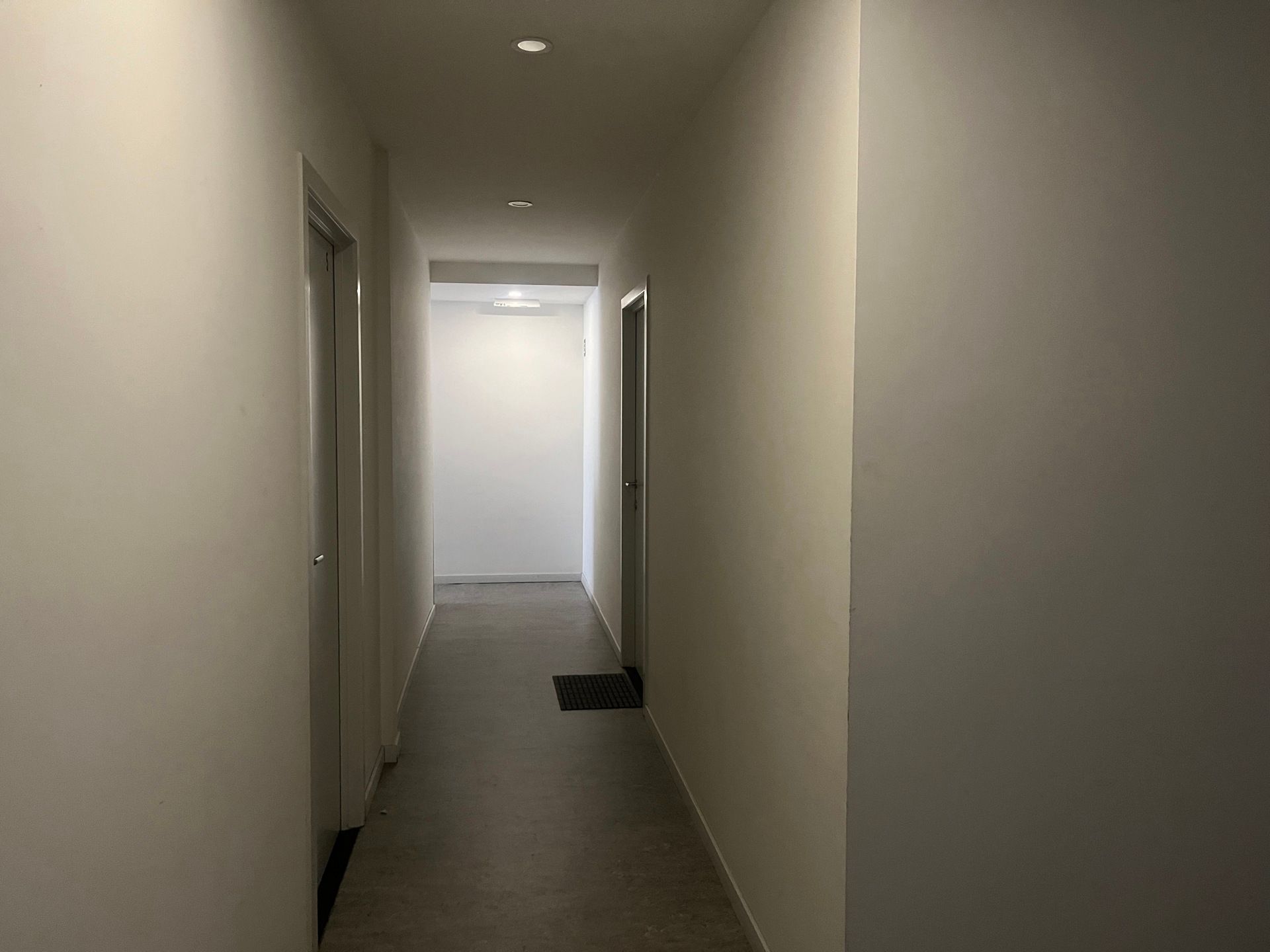 Instapklare studentenkamer met eigen badkamer op top ligging foto 11
