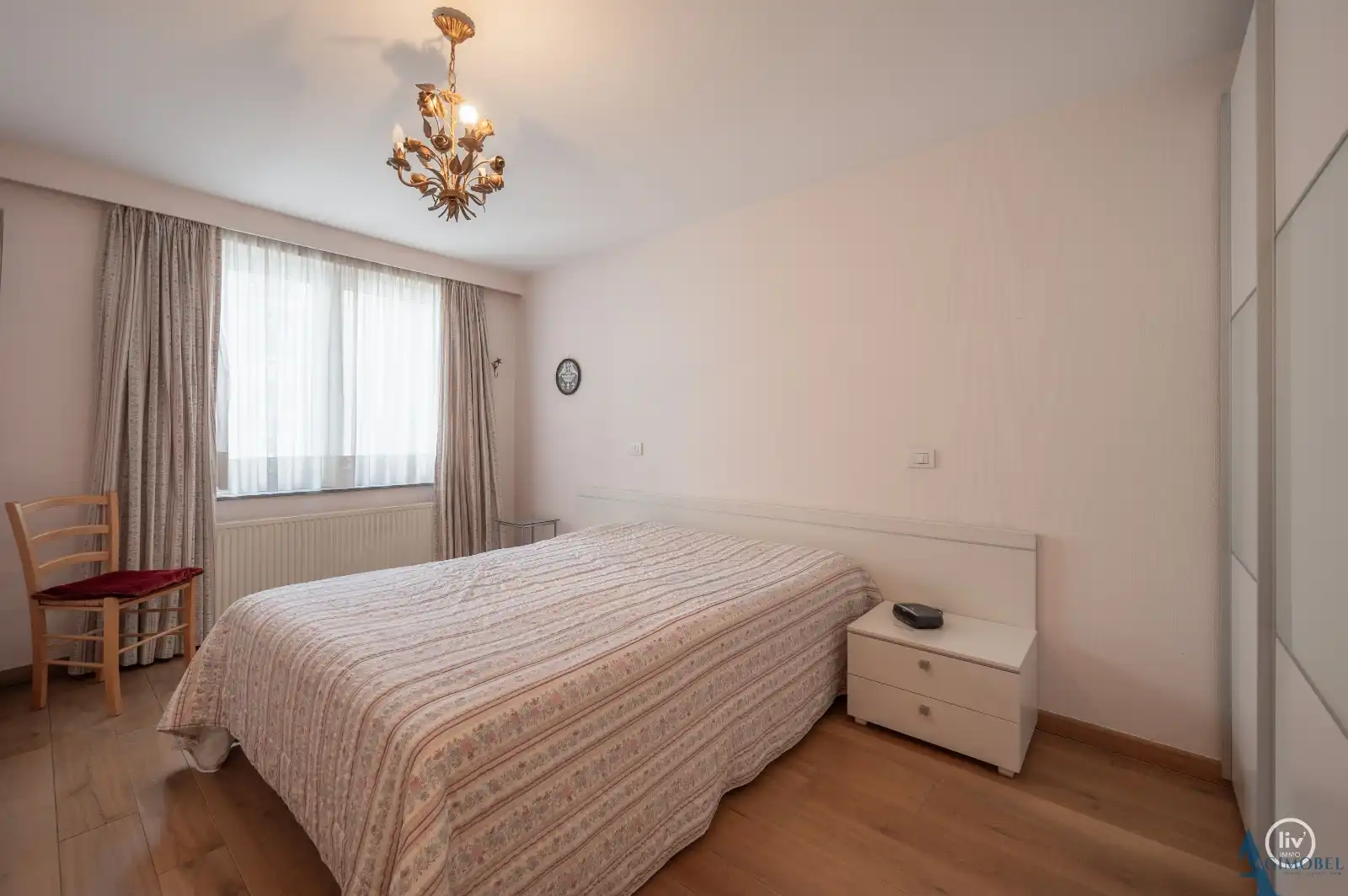 Een comfortabel appartement met 2 ruime slaapkamers op centrale locatie in Knokke . foto 7