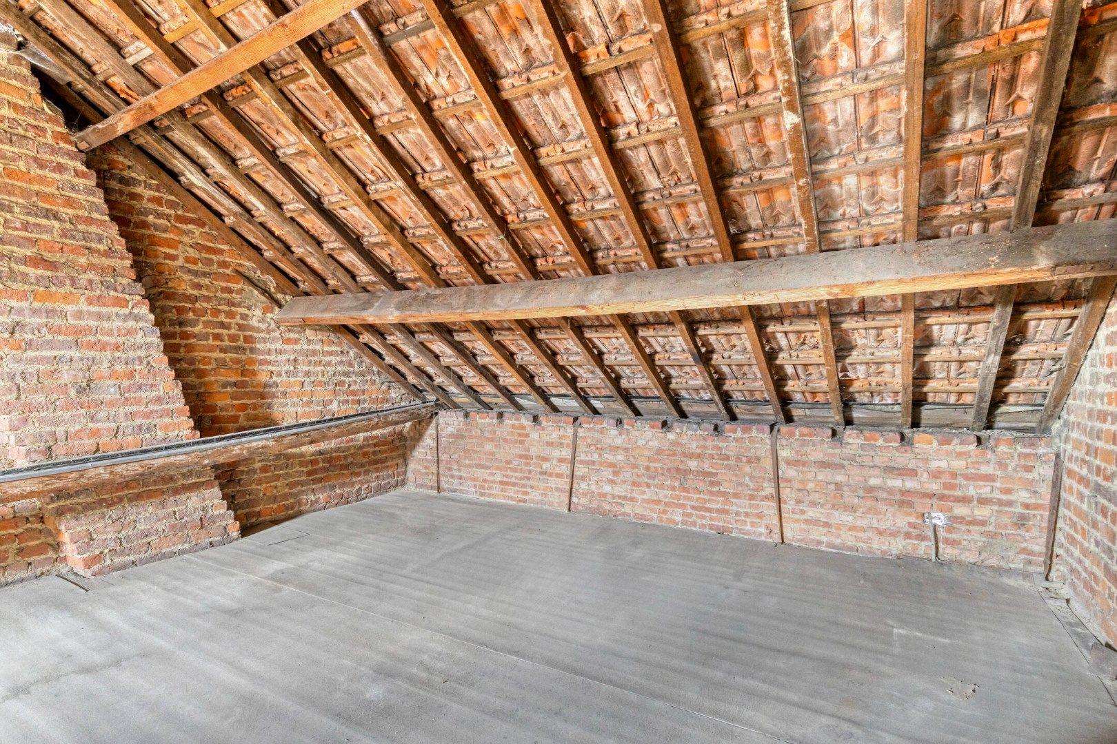 Te renoveren woning met 4 slaapkamers, garage en tuin in Kessel-Lo – EPC 906 kWh/m² - bewoonbare opp. 163 m² foto 15