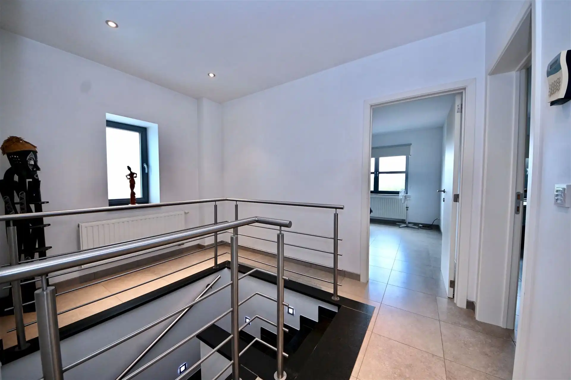 Woning met 4 slaapkamers en garage.  foto 7