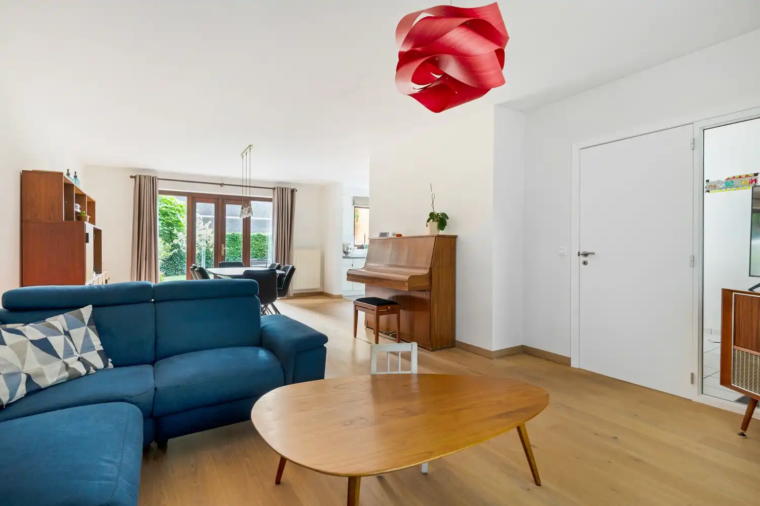 Energiezuinige halfopen woning met 4 slaapkamers en zuidgerichte tuin in Brasschaat foto 6