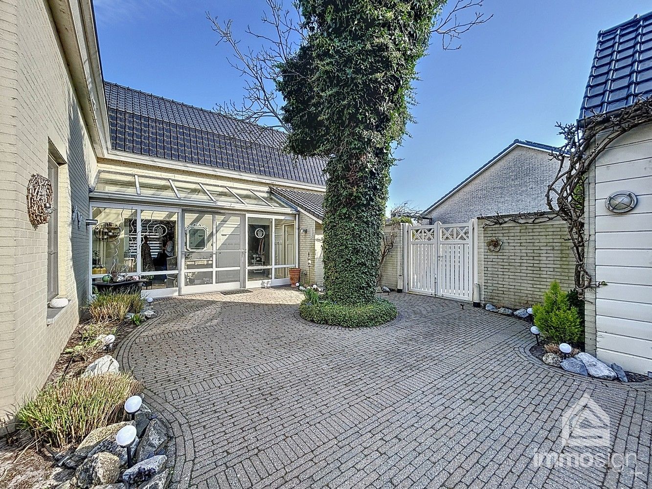 Landhuis op een perceel van 1875 m² foto 55