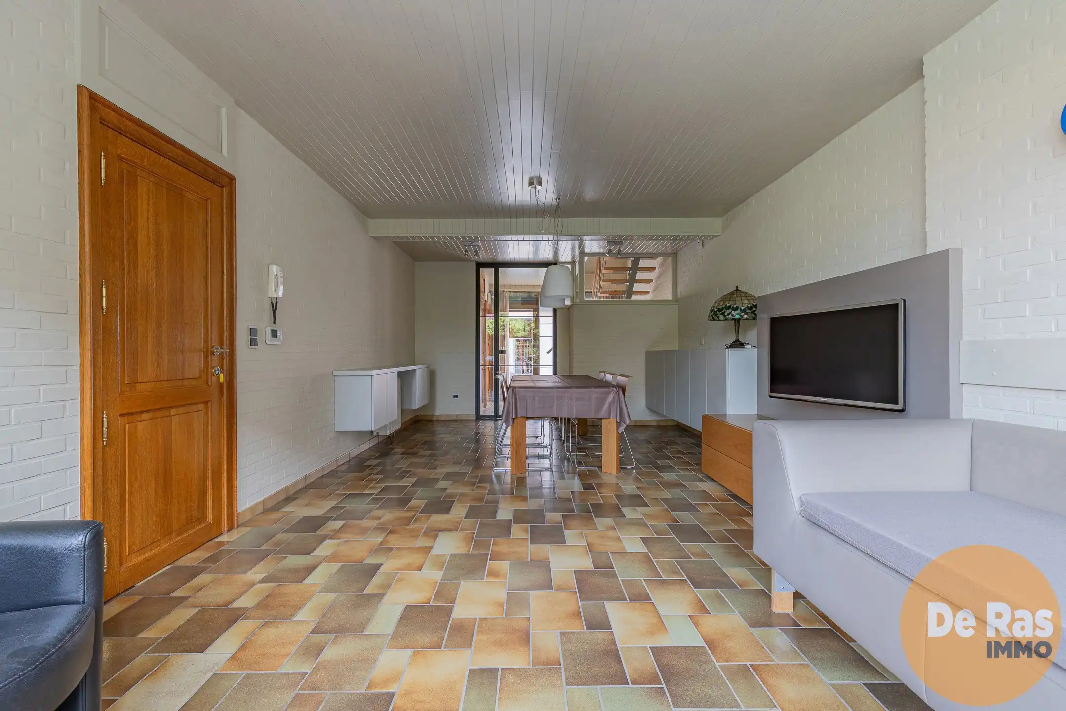 LIEDEKERKE - Ruime gezinswoning met tal van mogelijkheden foto 10