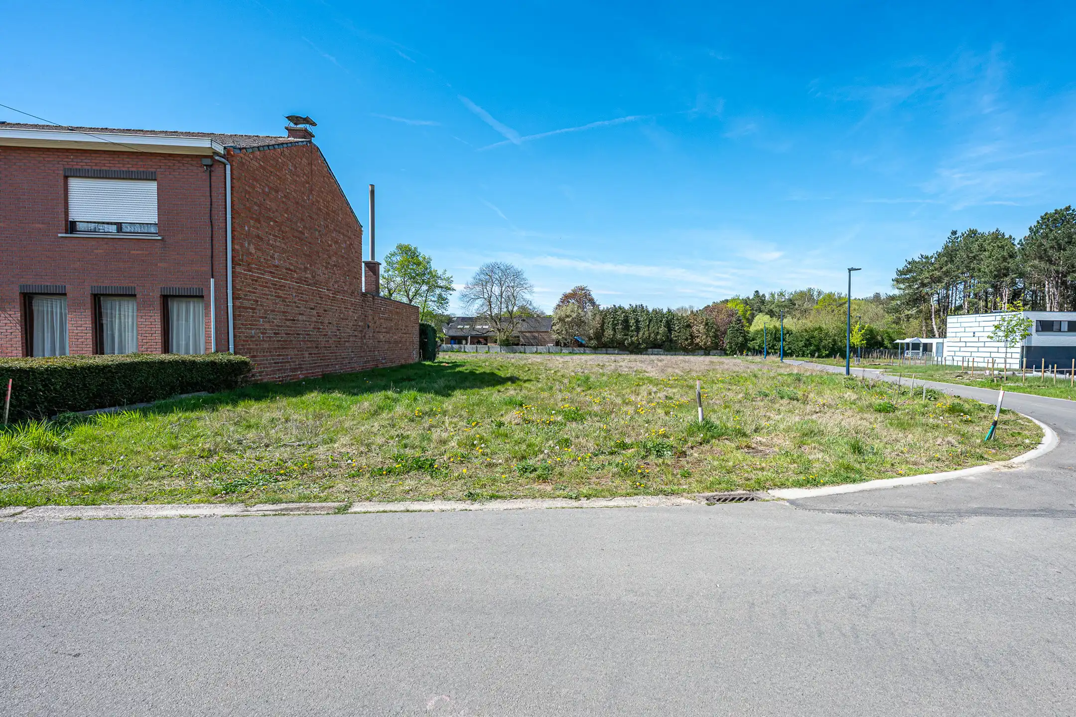 Mooi perceel van 5 are 89 ca voor half-open bebouwing foto 2