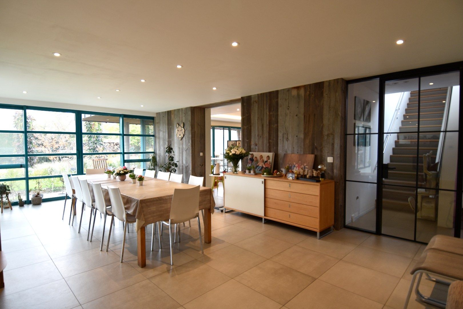 Uitzonderlijk vastgoed te koop op een zeer royaal perceel (2103 m²) in Gullegem foto 8