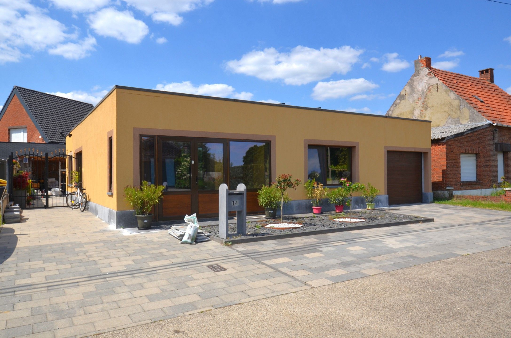 Instapklare woning met 3 slaapkamers foto {{pictureIndex}}