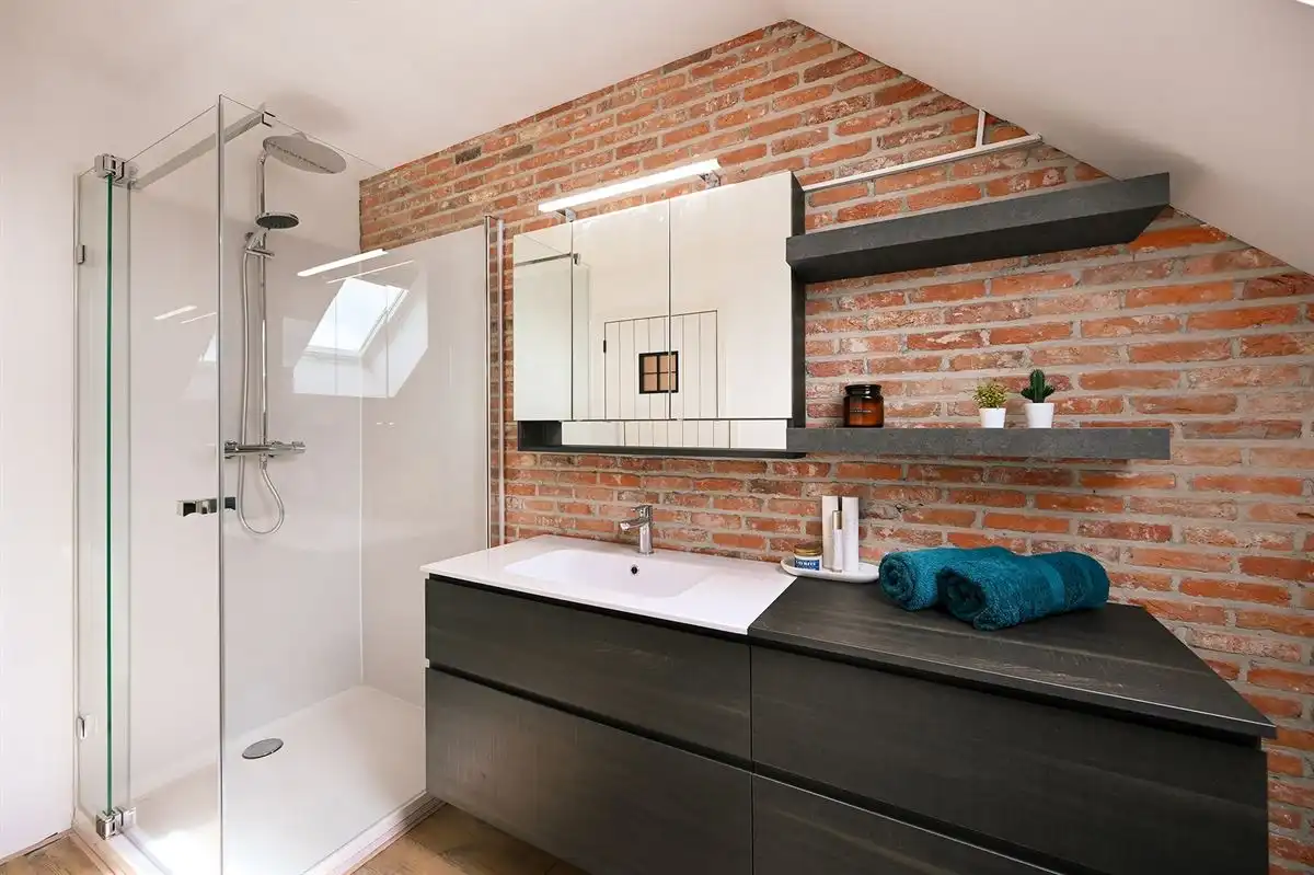 Uniek dakkappartement met zeer grote garage foto 9