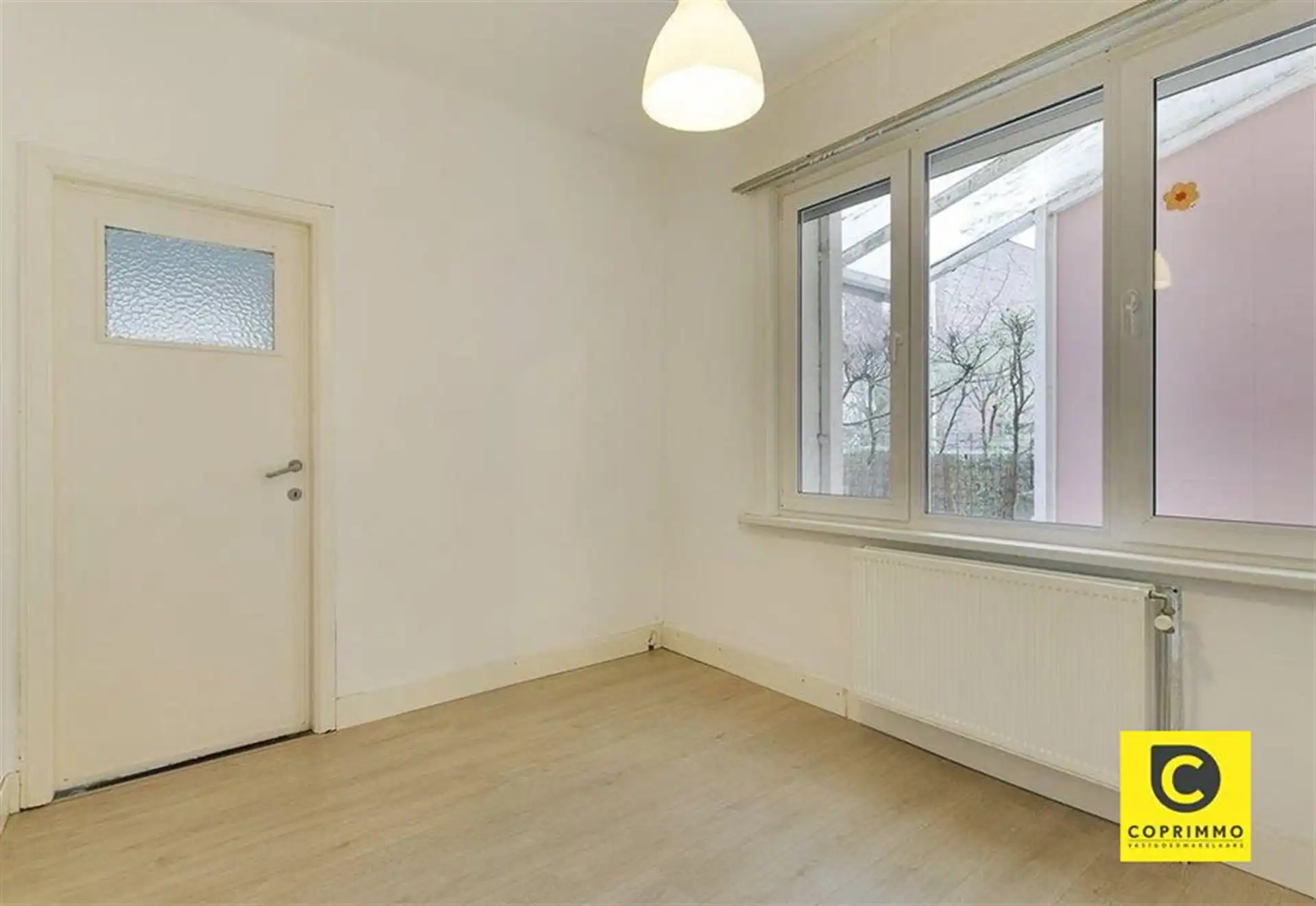 Gelijkvloers appartement met 2 volwaardige slaapkamers foto 5