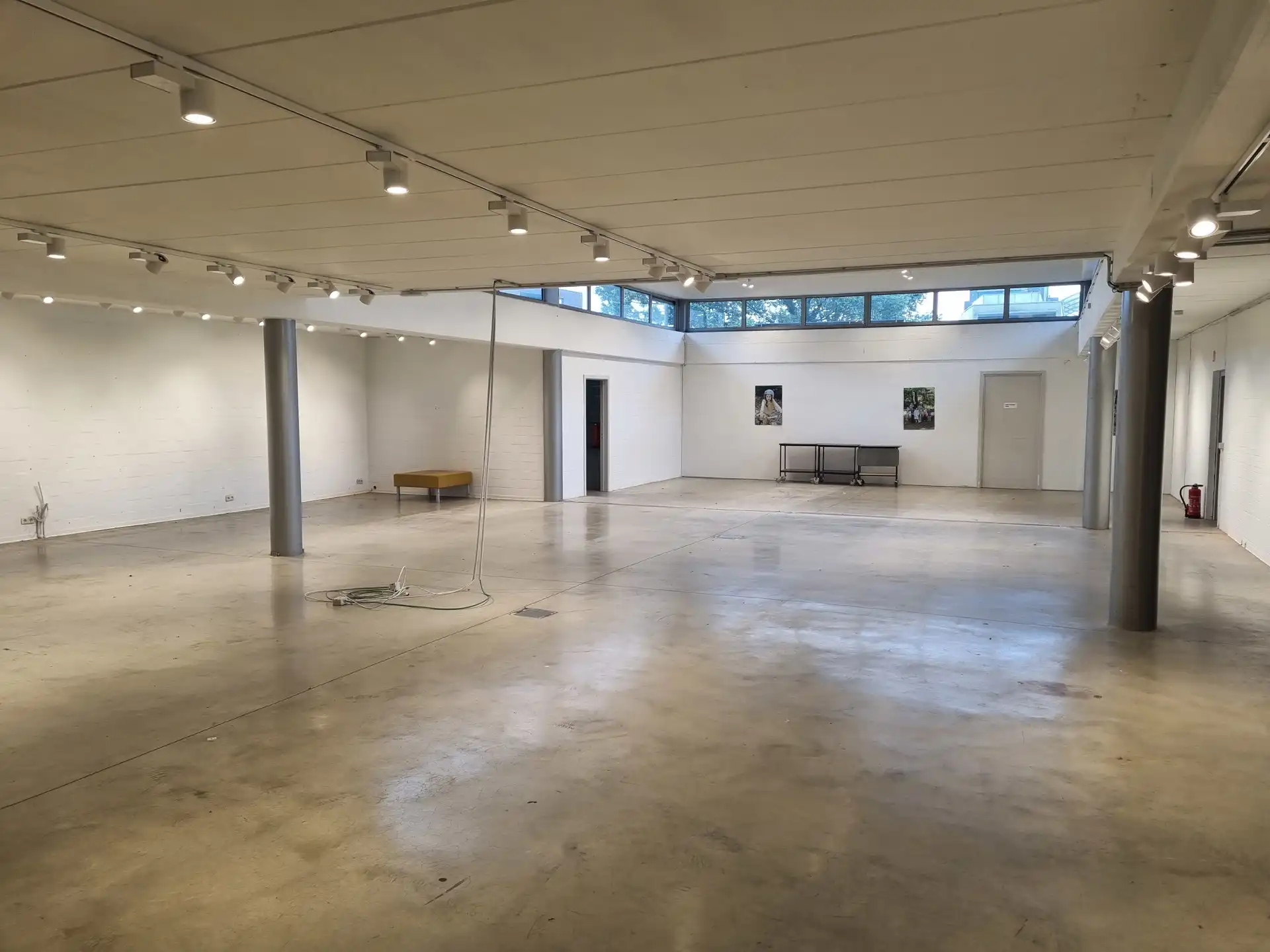 TE KOOP: appartementsblok met handelsgelijkvloers foto 6