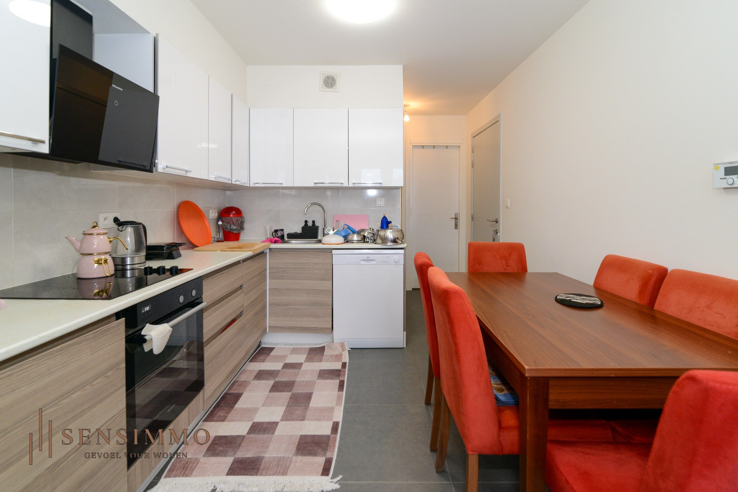 éénslaapkamer appartement met terras, parking en kelderberging foto 5