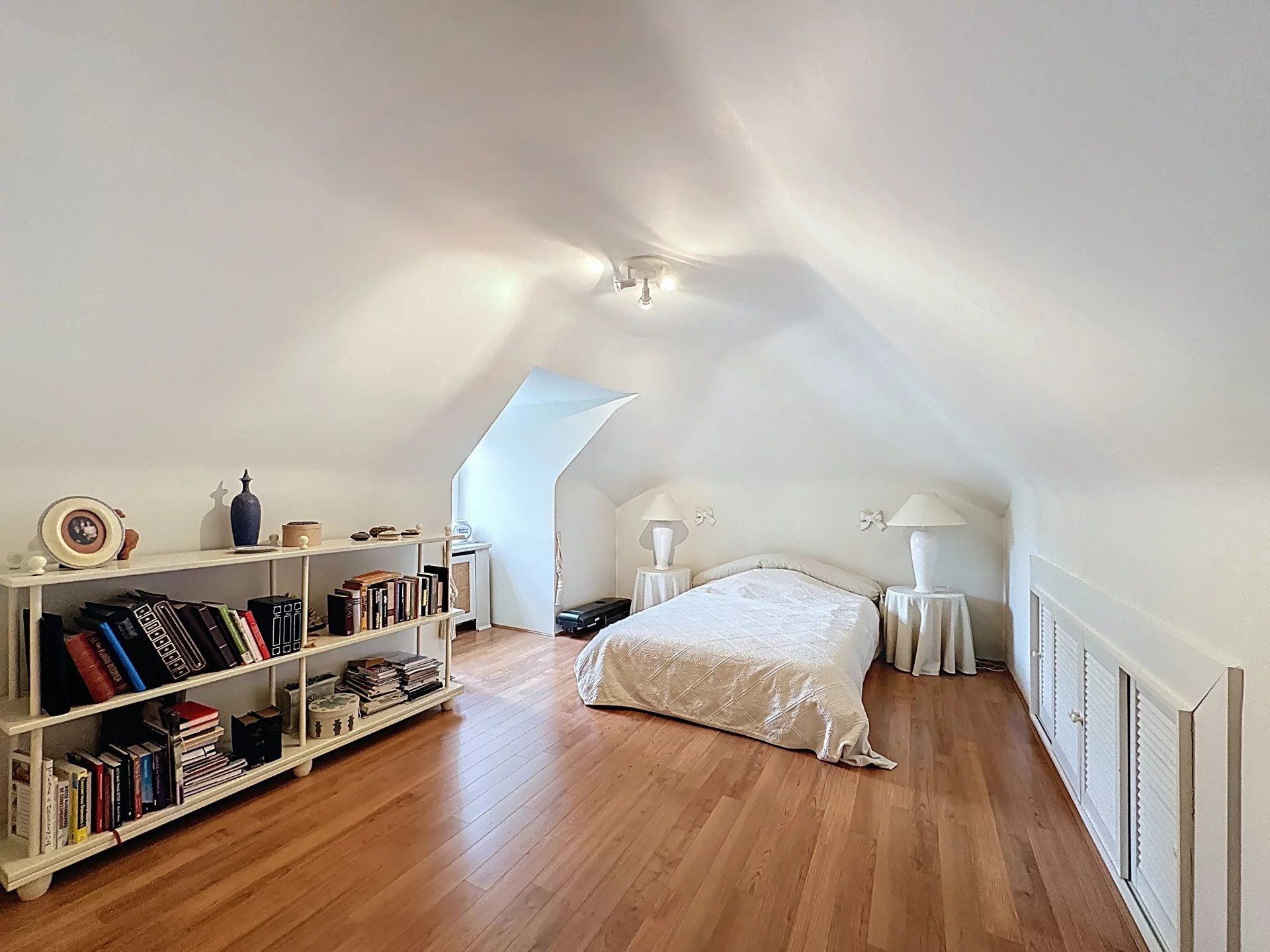 Klassieke energiezuinige villa met 4 (mog. 5) slaapkamers op ruim perceel. foto 29