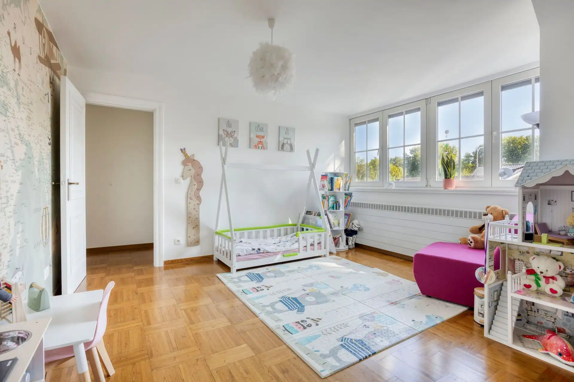 Prachtig gerenoveerde villa in de Zonnebos wijk foto 27